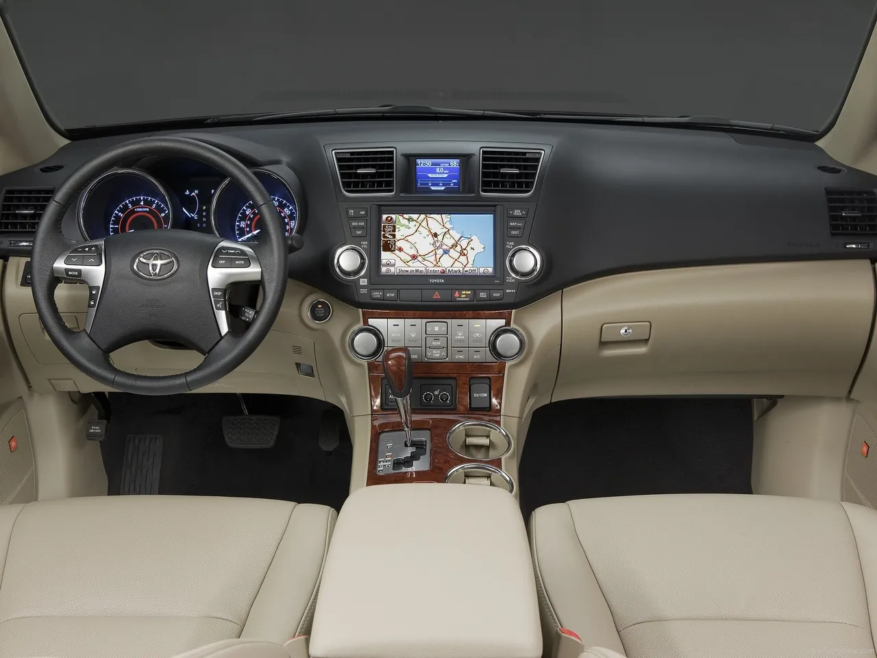 Toyota Highlander (2011) - Interior