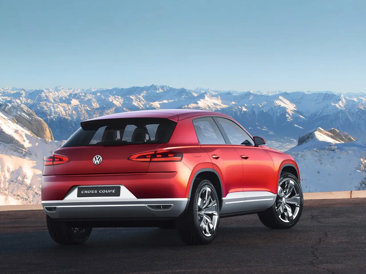 Volkswagen Cross Coupe TDI Concept (2012) - Rear Three-Quarter