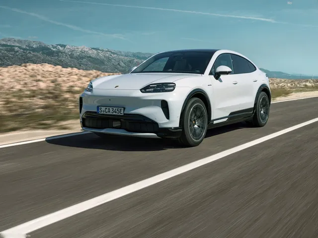 Porsche Cayenne S Coupe Electric (2027)