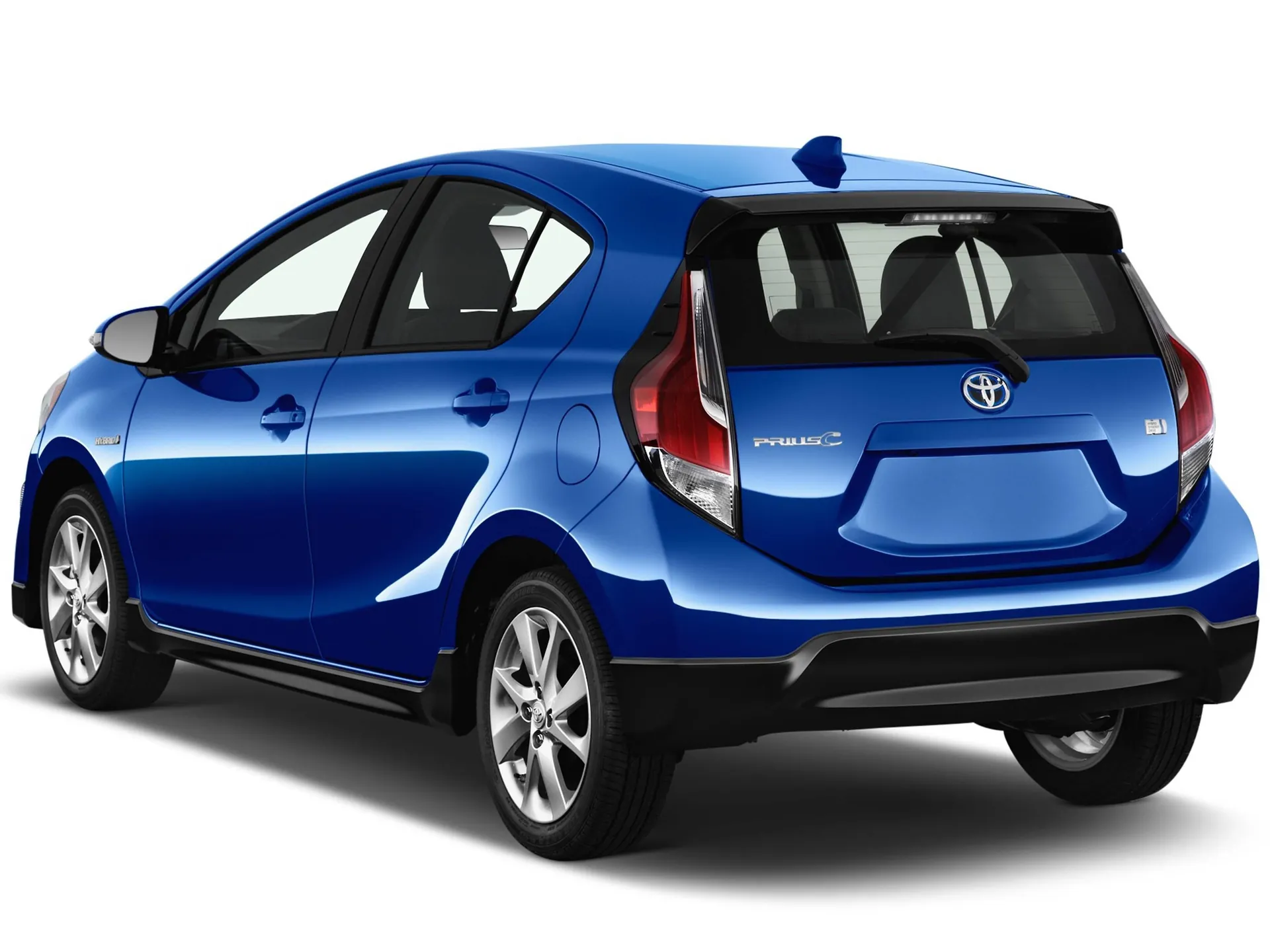 Toyota Prius c (2017) - Rear Three-Quarter