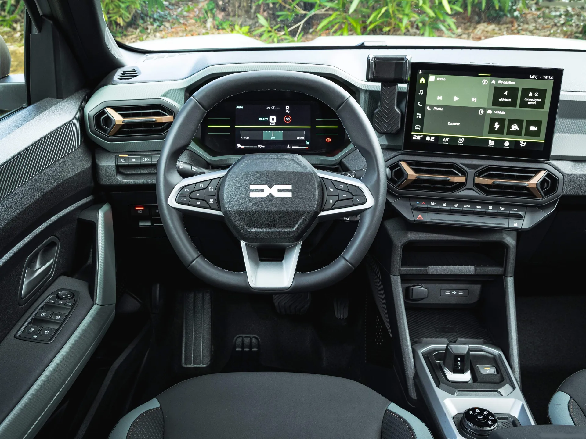 Dacia Duster Hybrid-G 150 4x4 (2026) – interiér