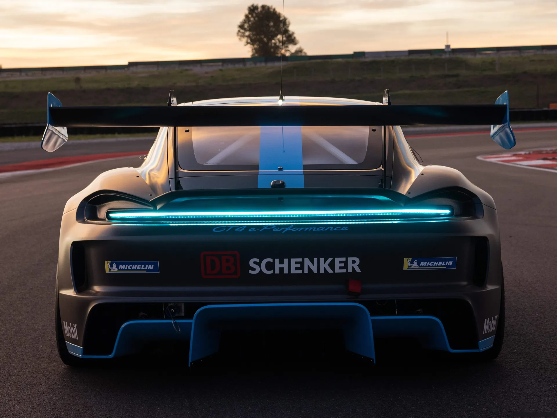 Porsche 718 GT4 e-Performance Concept (2022) – zezadu