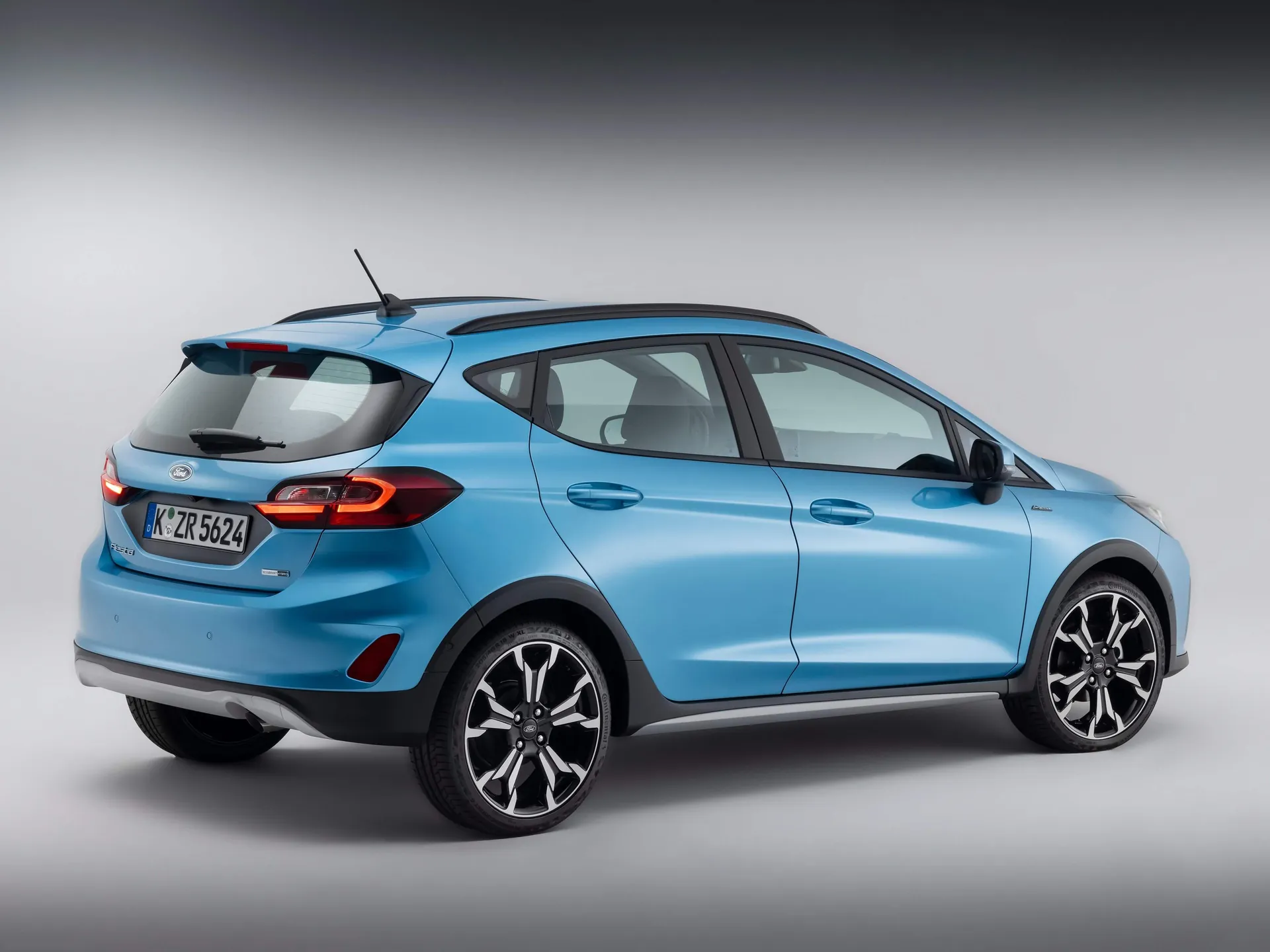 Ford Fiesta Active (2022) – zadní tříčtvrteční pohled