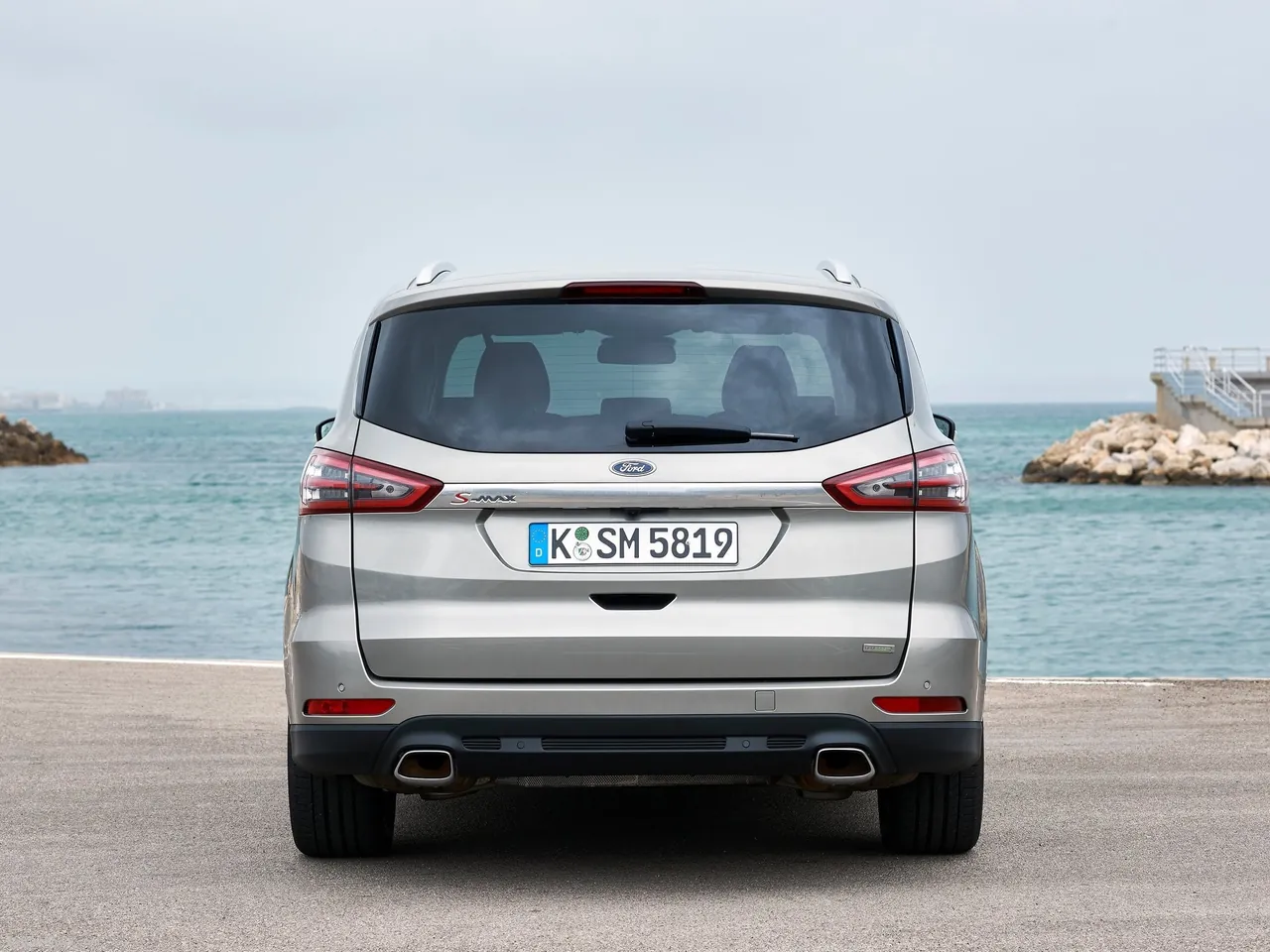 Ford S-MAX (2015) – zezadu