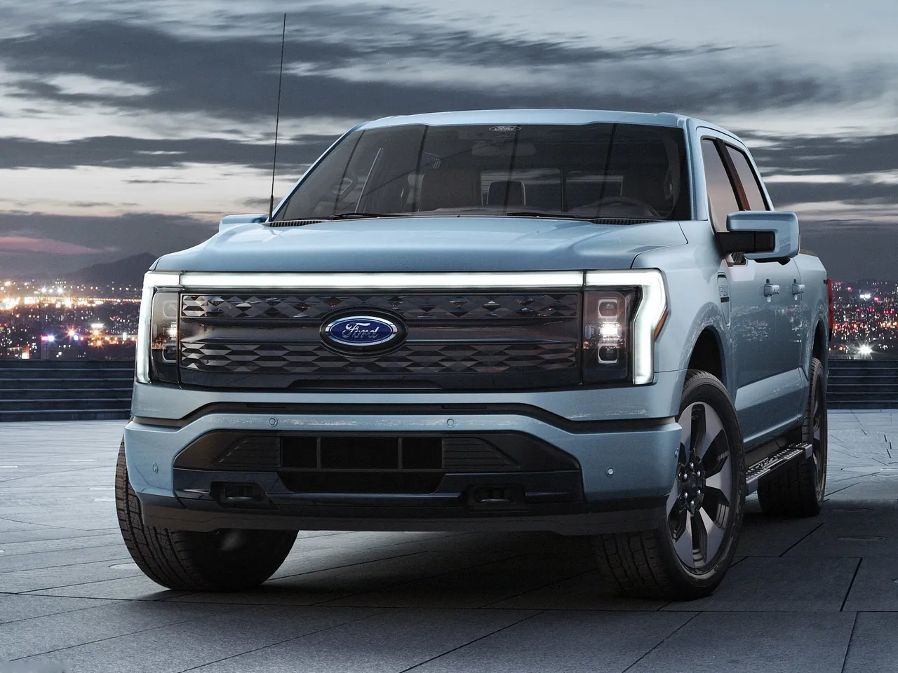 Ford F-150 Lightning (2022)