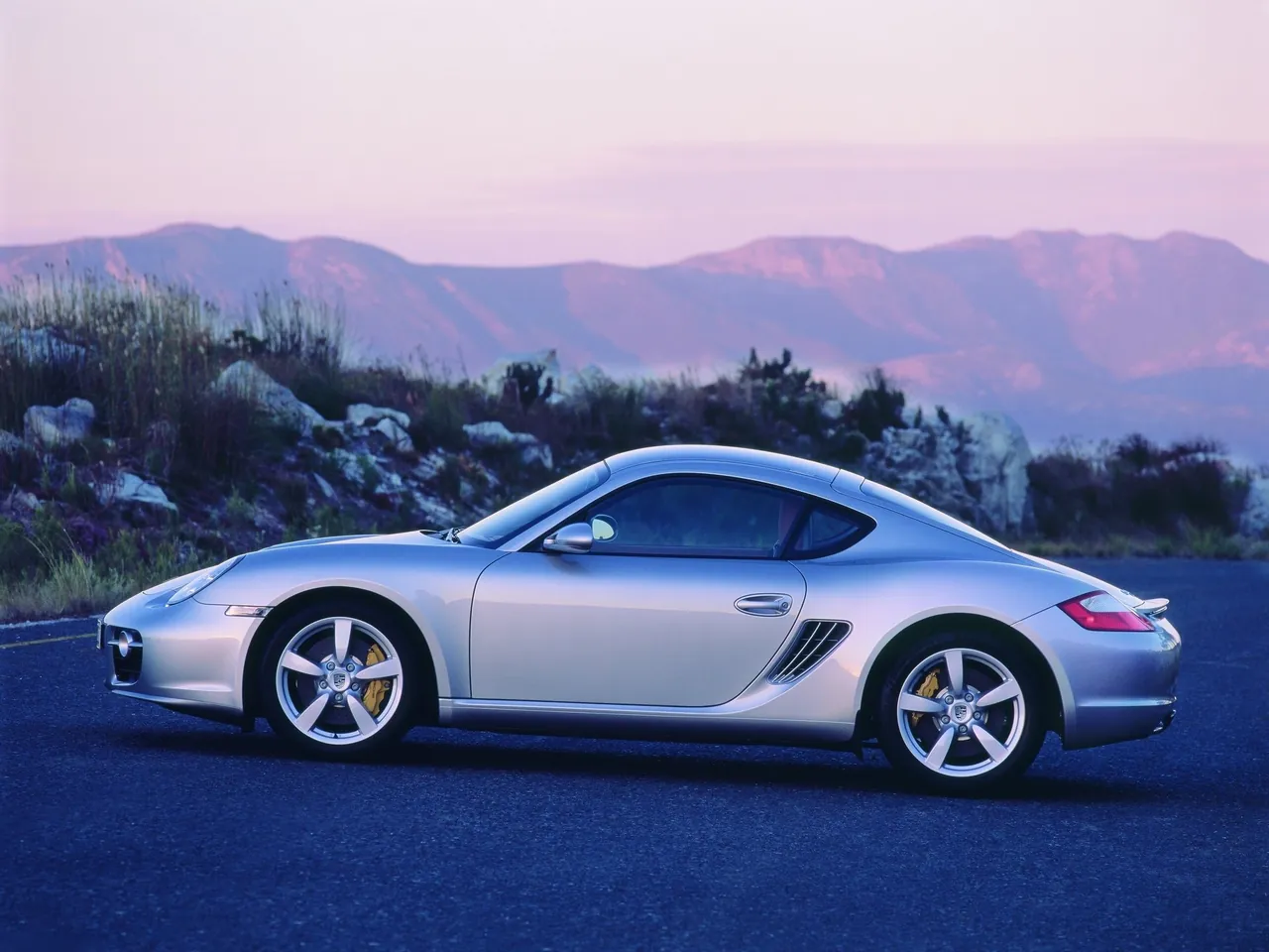 Porsche Cayman S (2007) - Side Profile