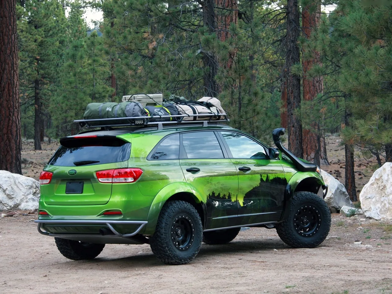 Kia Sorento Pacwest Adventure Concept (2015) - Rear Three-Quarter