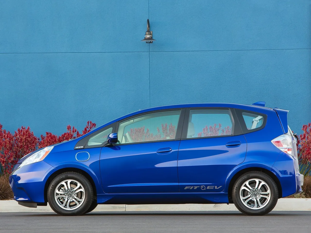 Honda Fit EV (2013) – boční profil