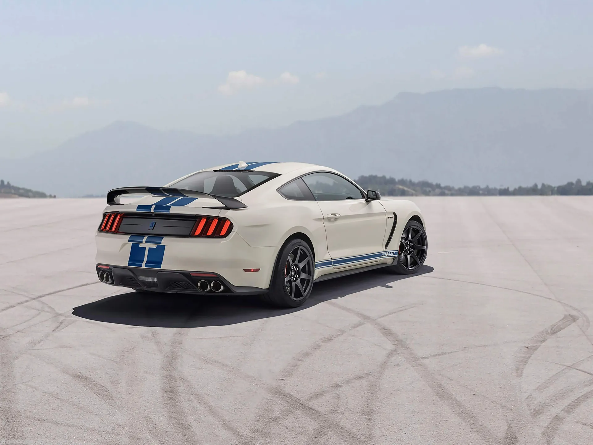 Ford Mustang Shelby GT350 Heritage Edition (2020) - Rear Three-Quarter
