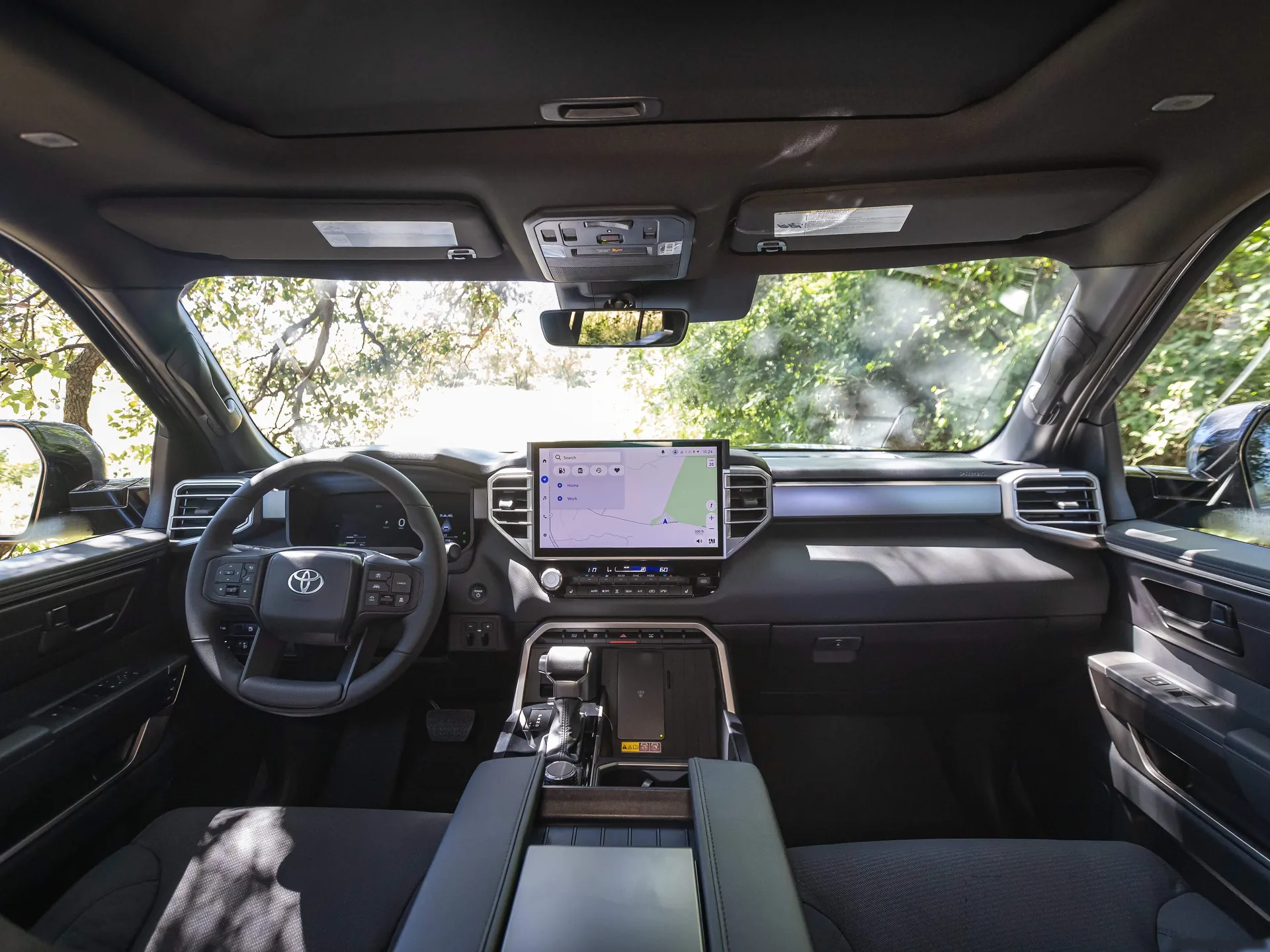 Toyota Tundra Trailhunter (2027) – interiér