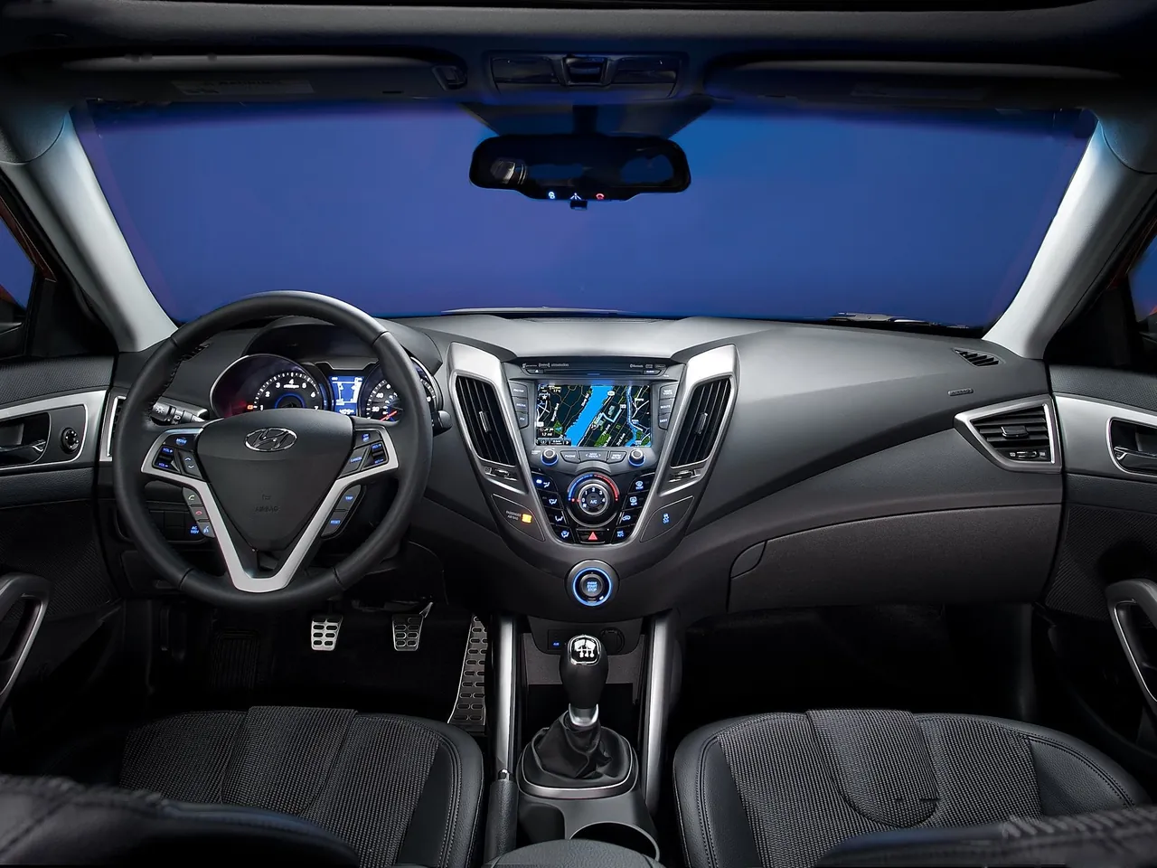 Hyundai Veloster (2012) – interiér