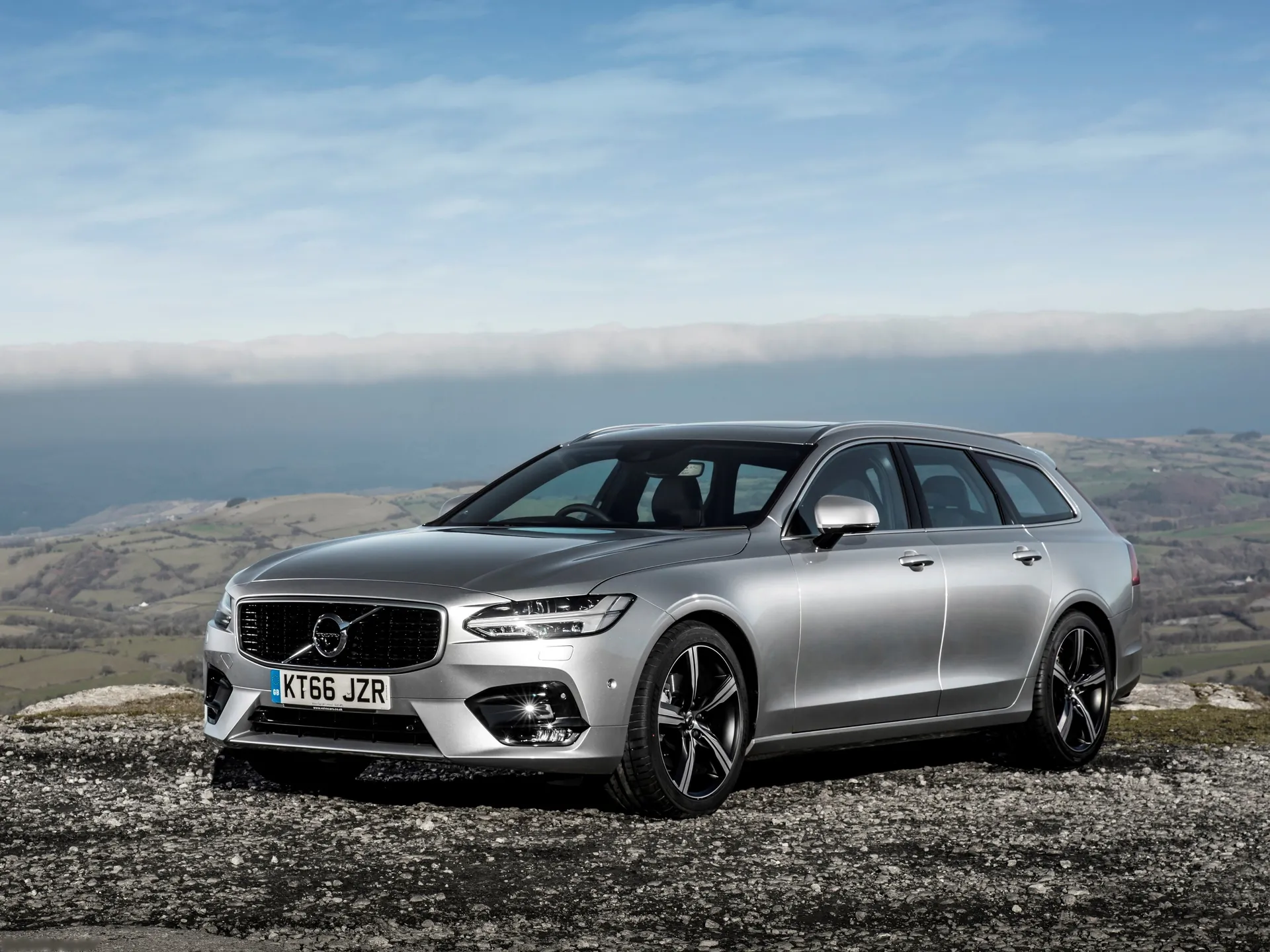 Volvo V90 R-Design (2017)