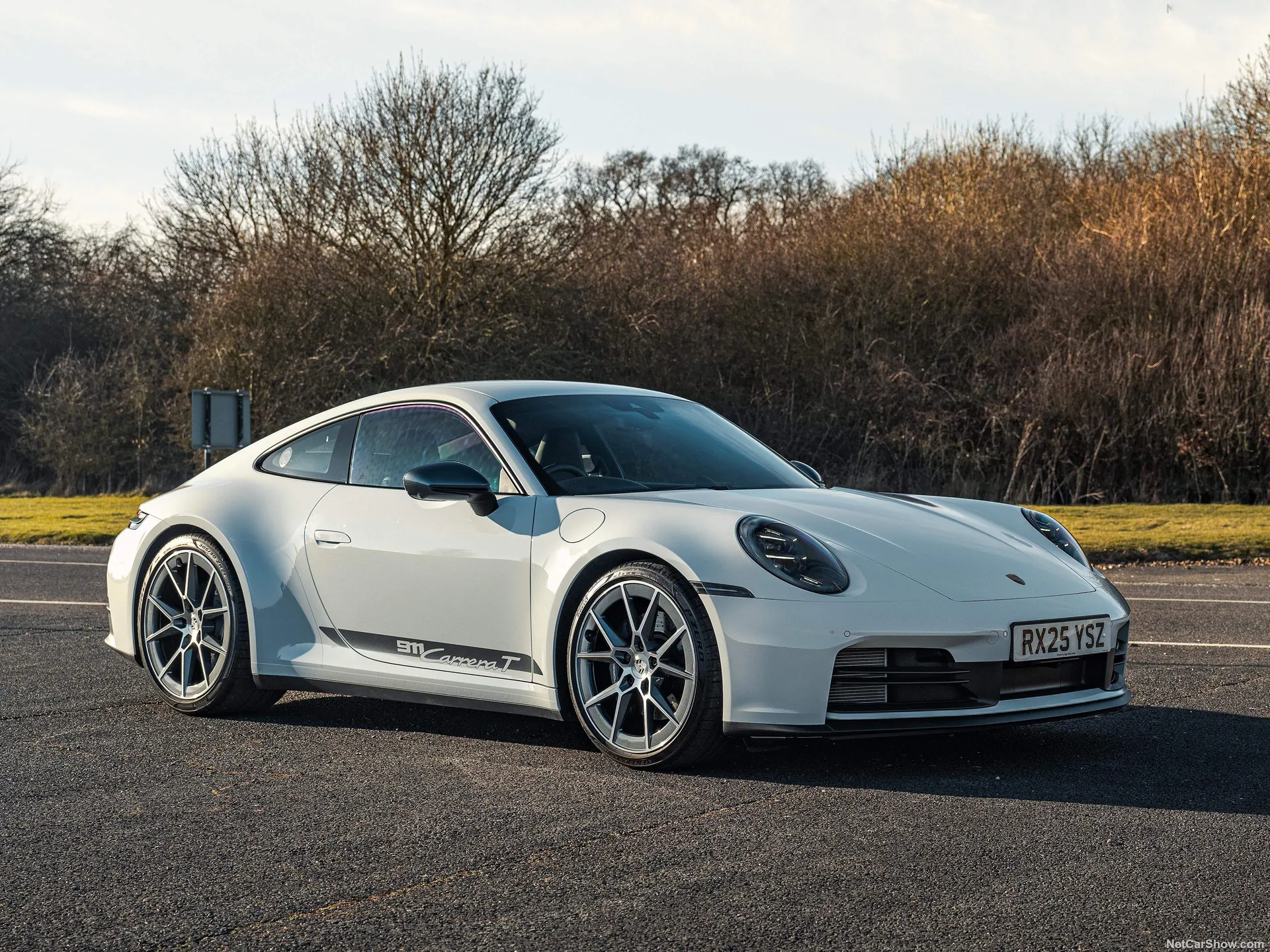 Porsche 911 Carrera T [UK] (2025)