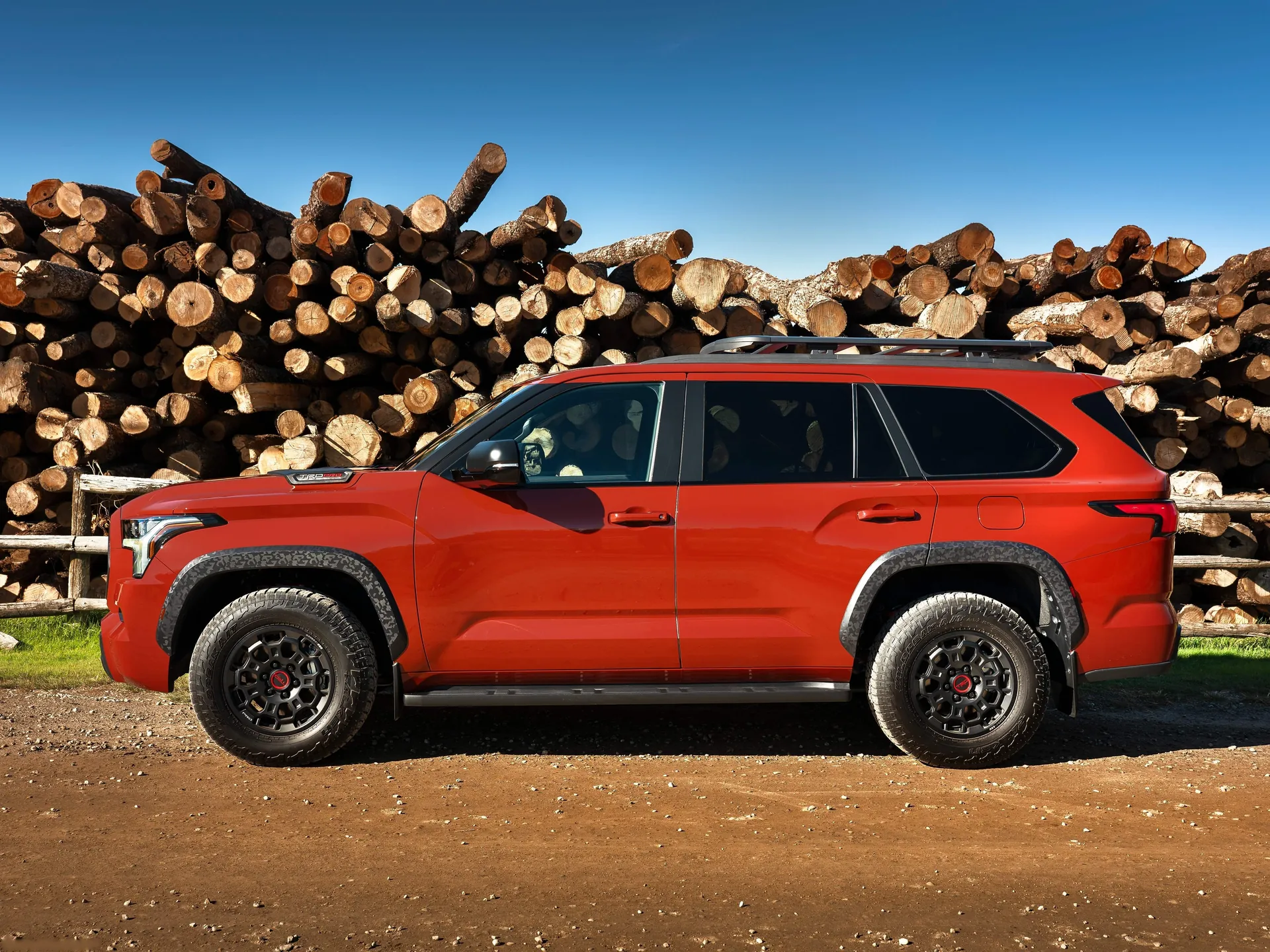 Toyota Sequoia TRD Pro (2024) – boční profil