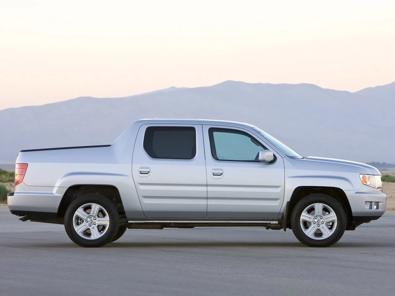Honda Ridgeline (2009) – boční profil