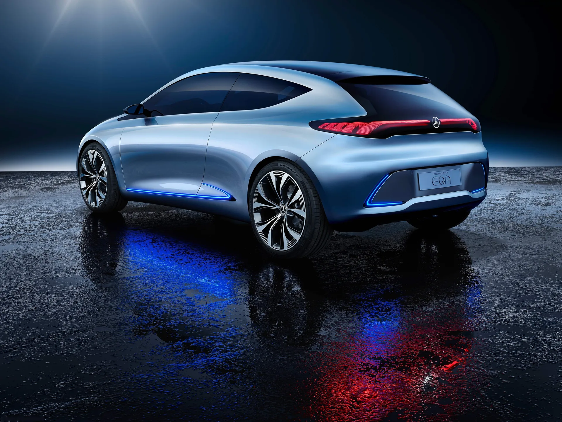 Mercedes-Benz EQA Concept (2017) – zadní tříčtvrteční pohled