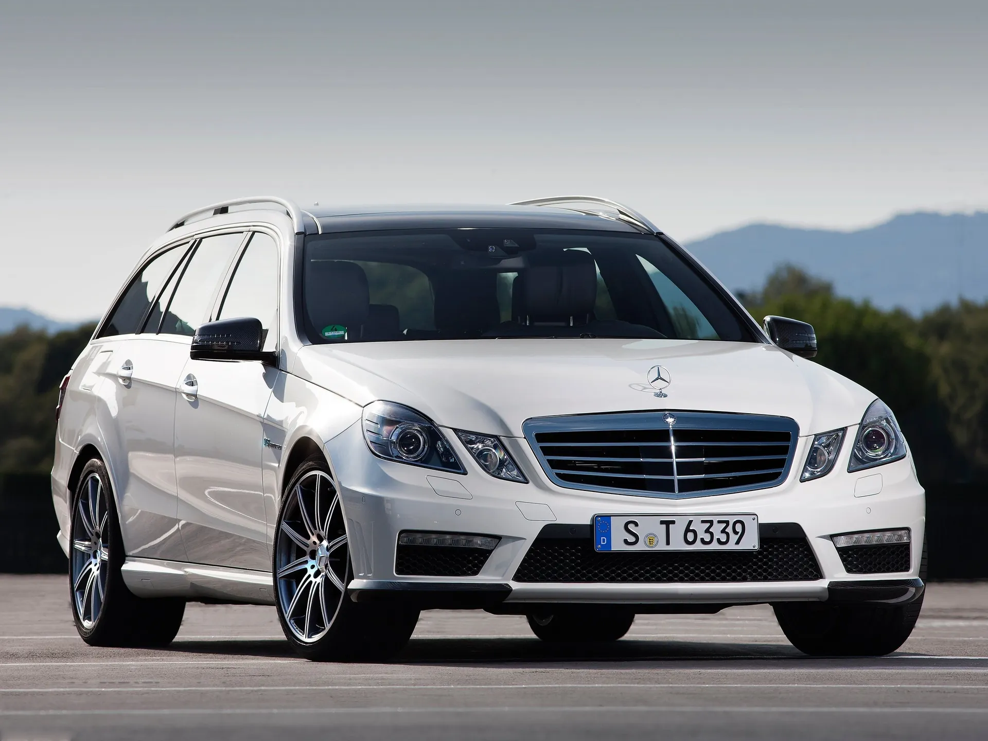 Mercedes-Benz E63 AMG Wagon (2012)