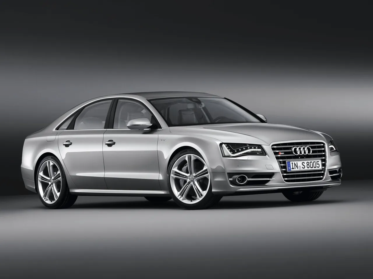 Audi S8 (2013)