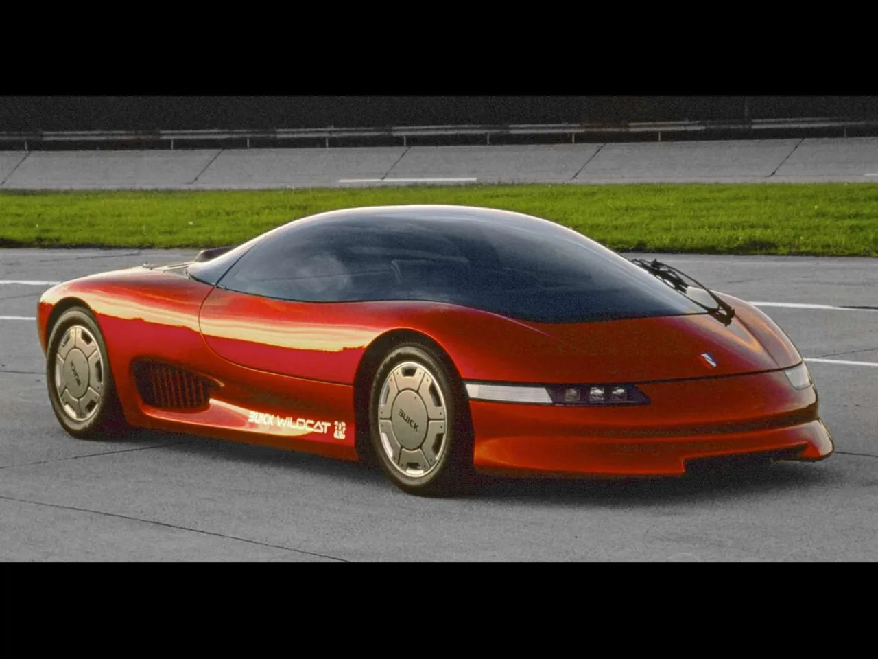 Buick Wildcat Concept (1988)