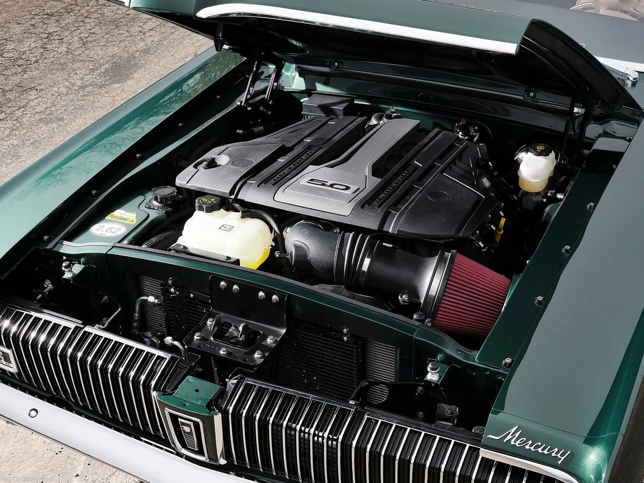 Mercury Cougar by Ringbrothers (1968) – motorový prostor