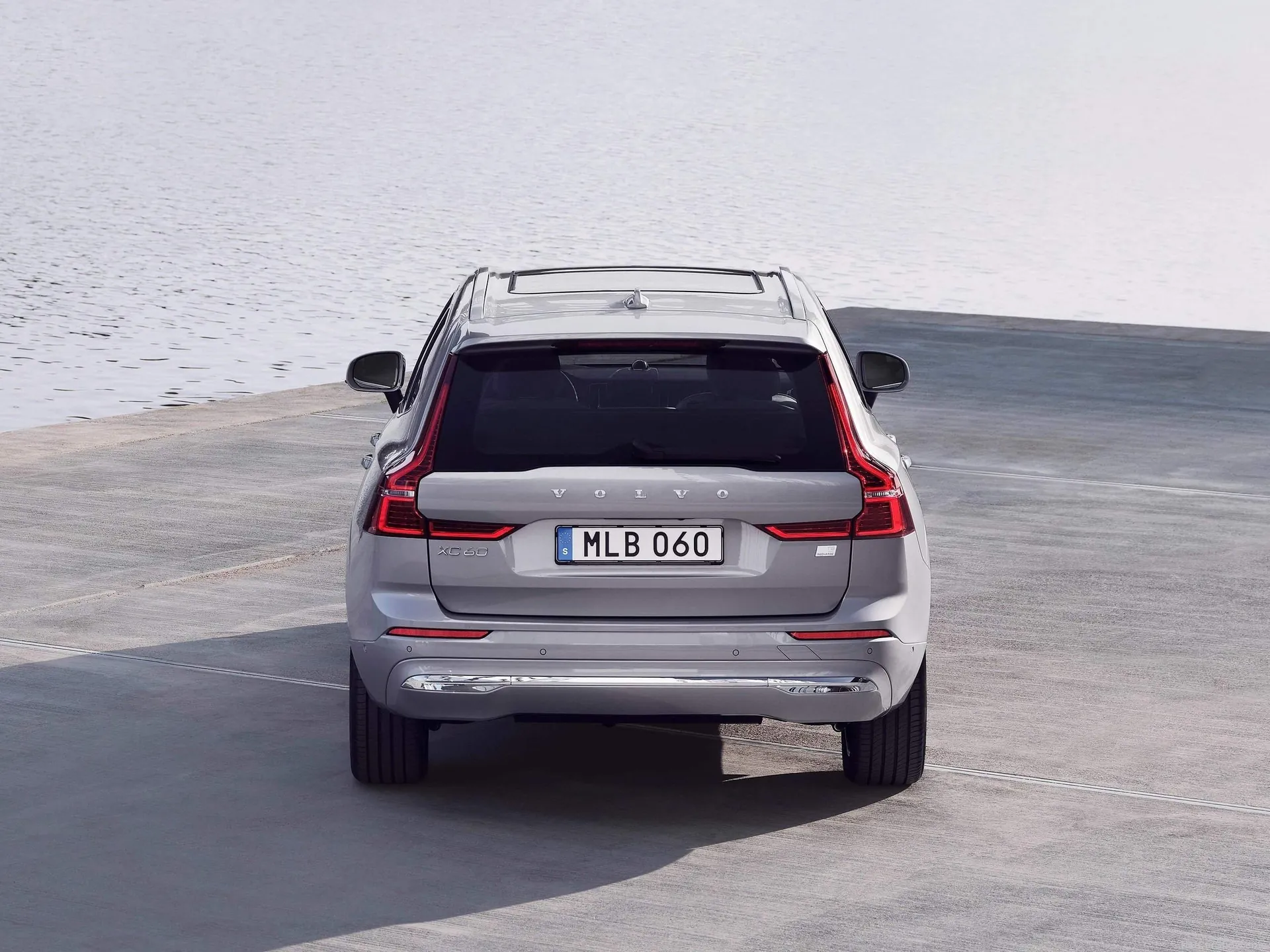 Volvo XC60 (2022) – zezadu