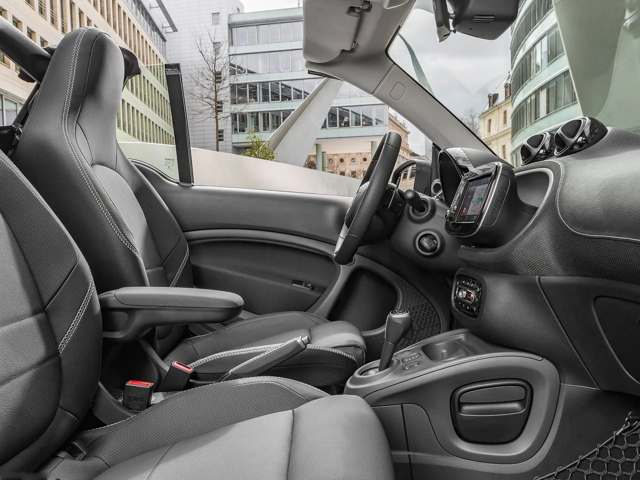 Brabus Smart fortwo Cabrio (2017) – interiér