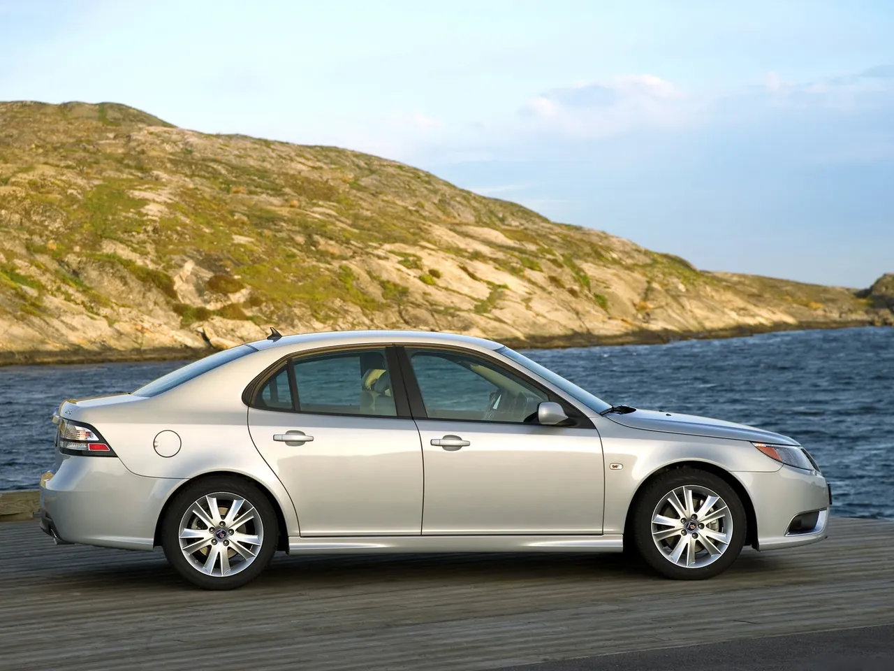 Saab 9-3 (2008) – boční profil