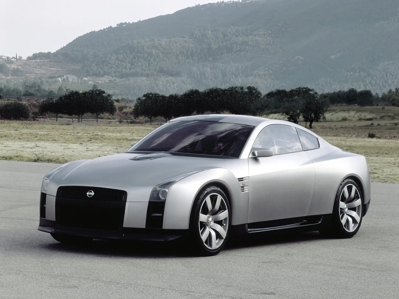 Nissan GT-R Concept (2001)