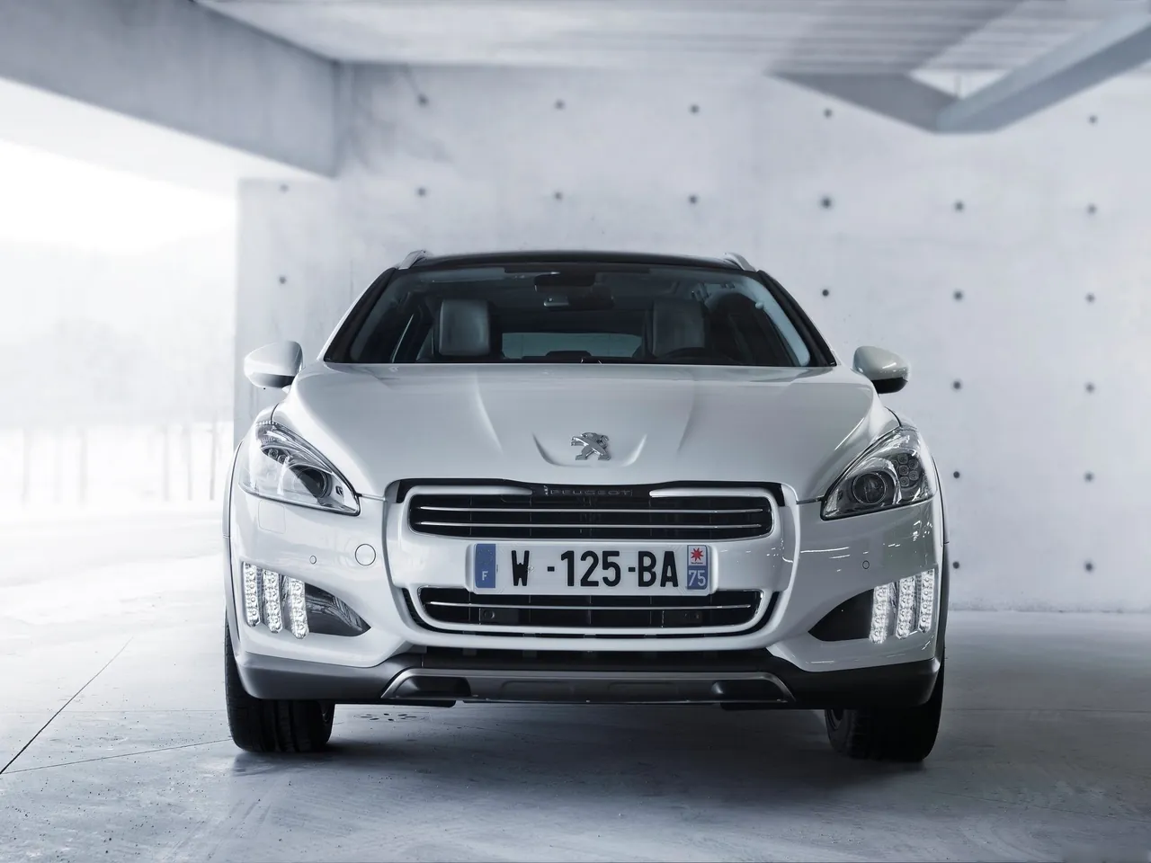 Peugeot 508 RXH (2013) – zepředu