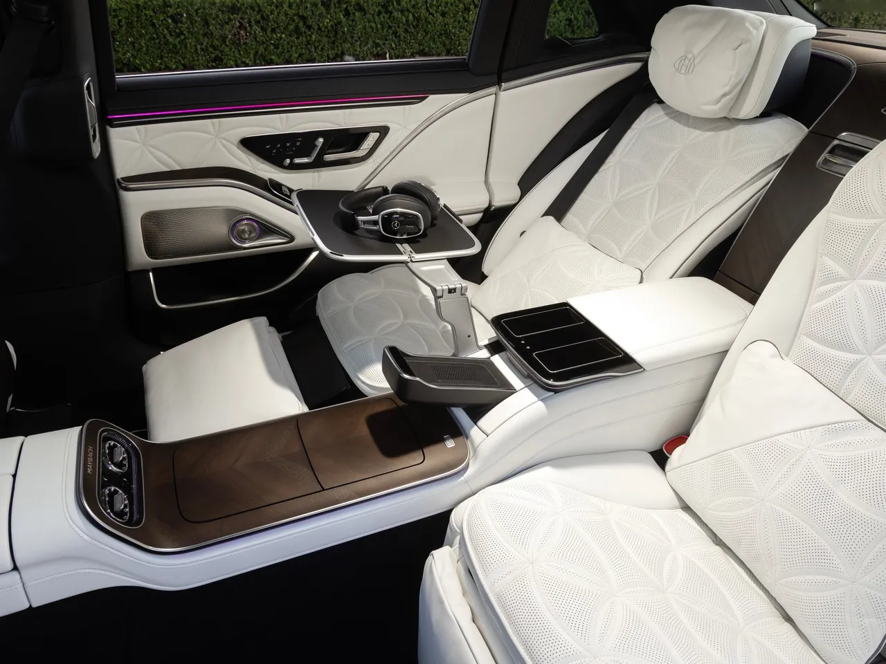 Mercedes-Benz S680 Maybach [US] (2027)