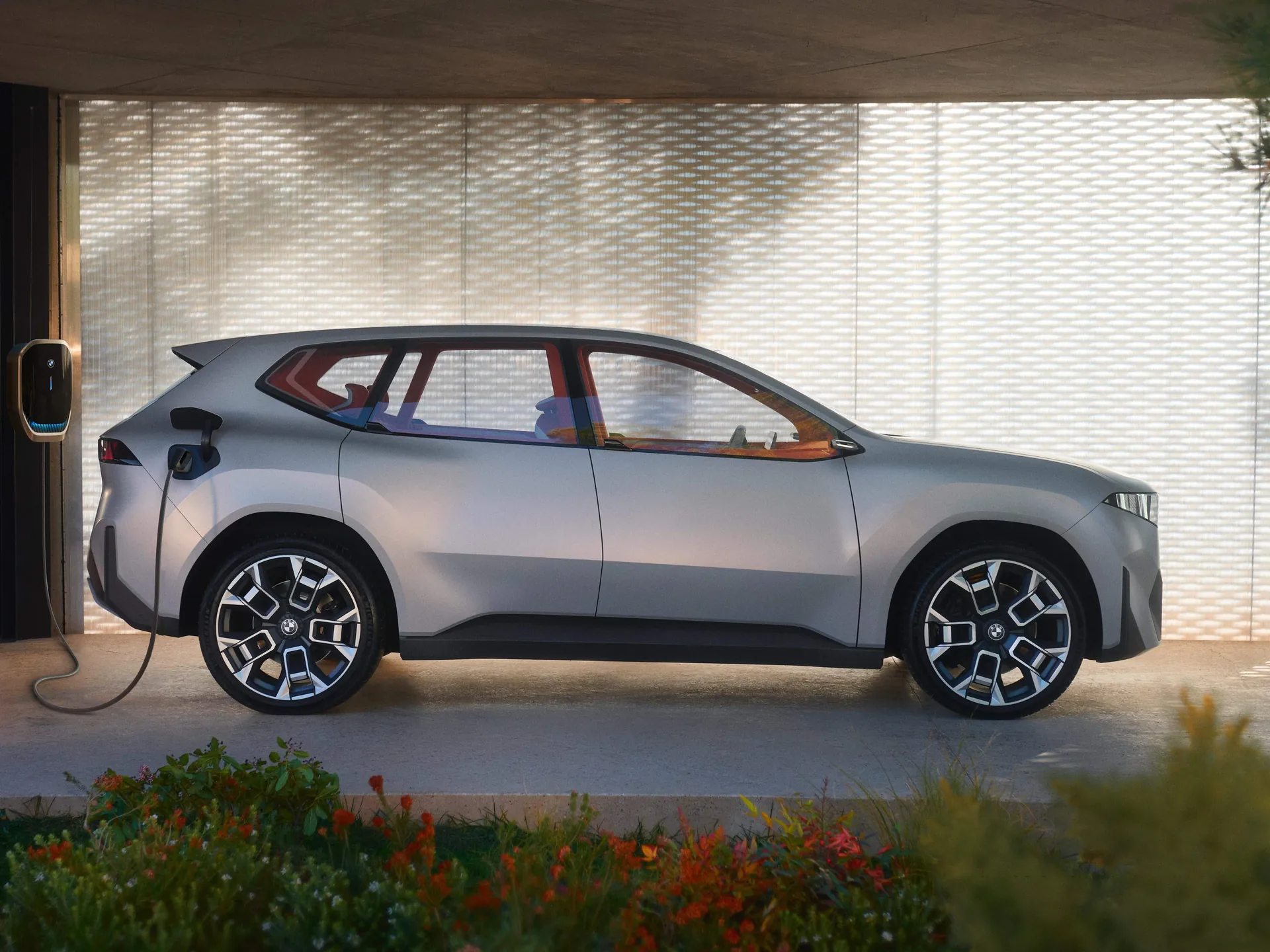 BMW Vision Neue Klasse X Concept (2024) – boční profil