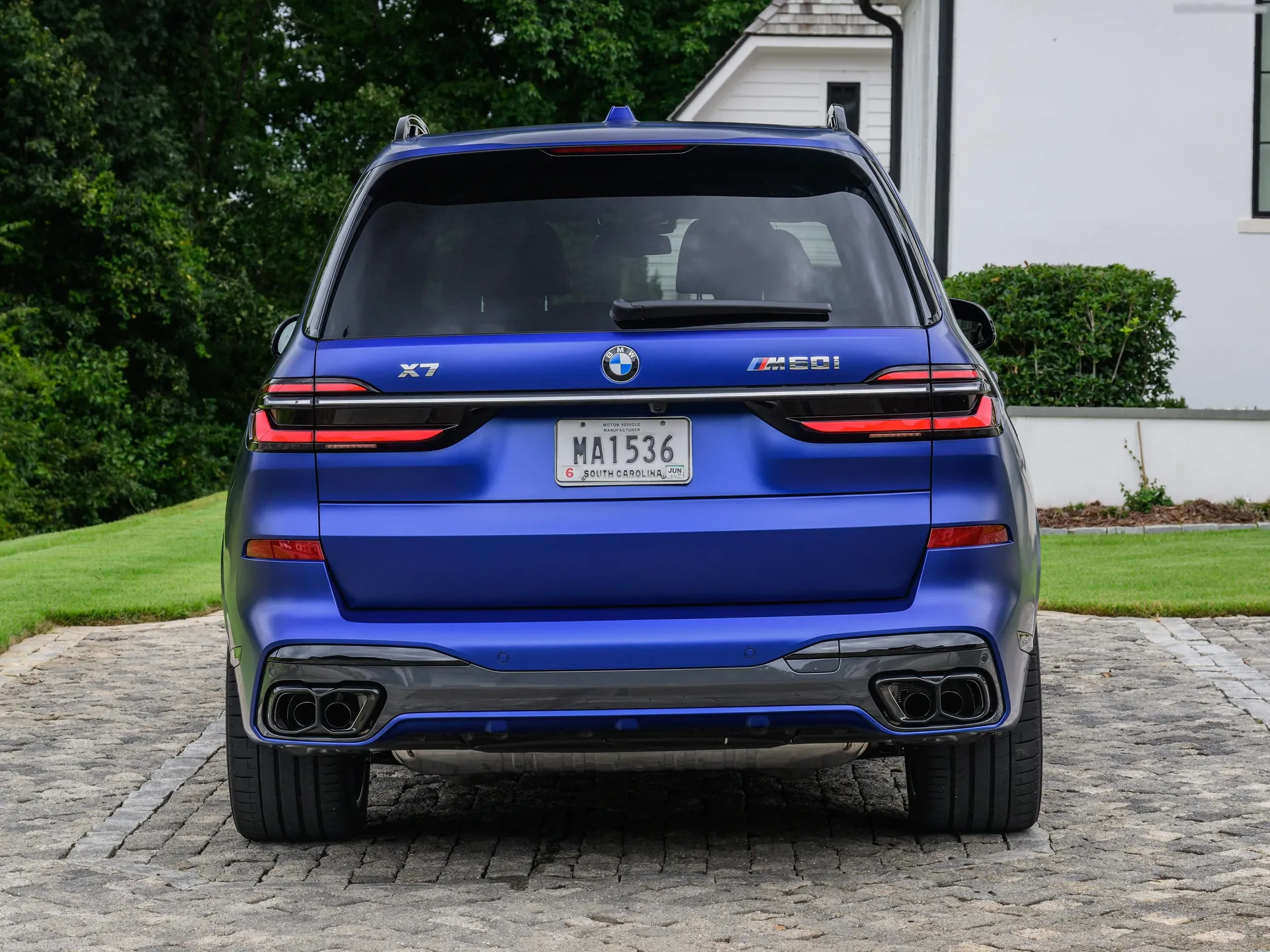 BMW X7 M60i (2023) – zezadu