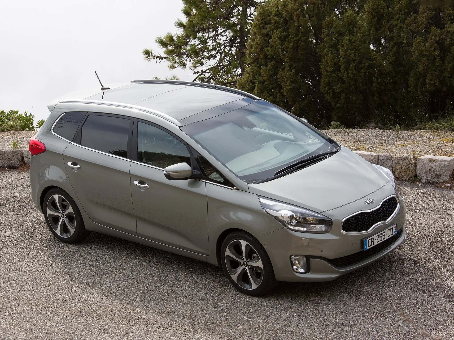 Kia Carens (2013)