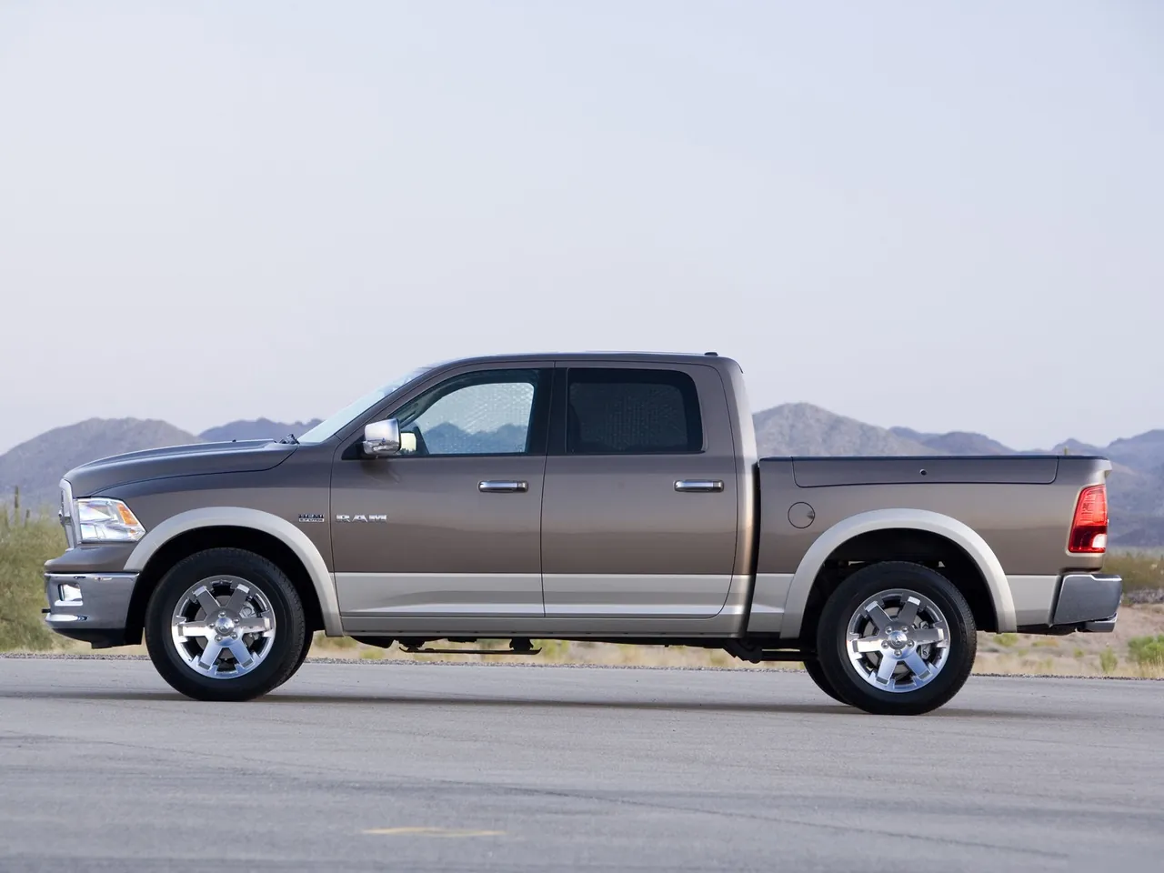 Dodge Ram 1500 (2009) – boční profil