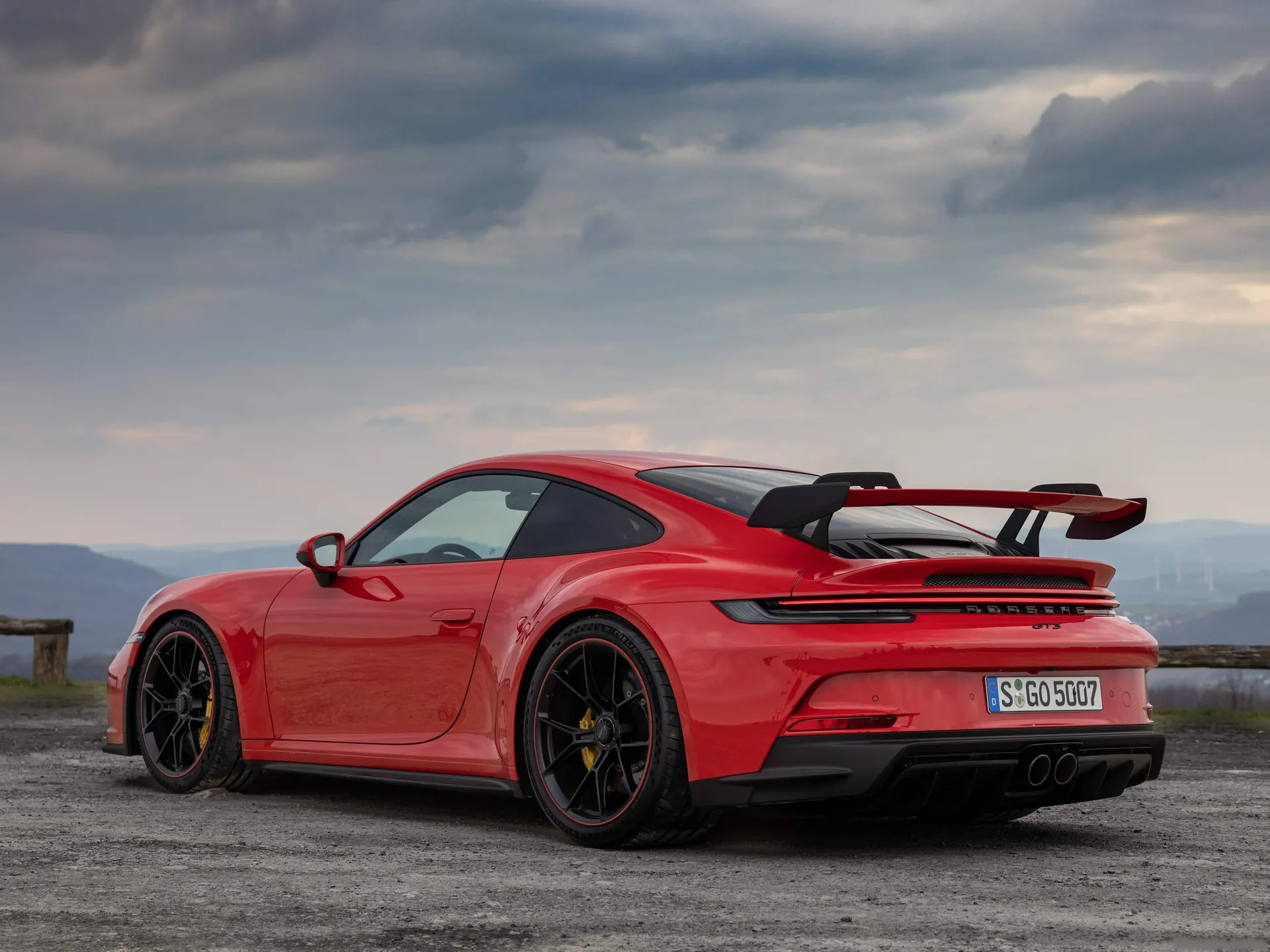 Porsche 911 GT3 (2022) - Rear Three-Quarter