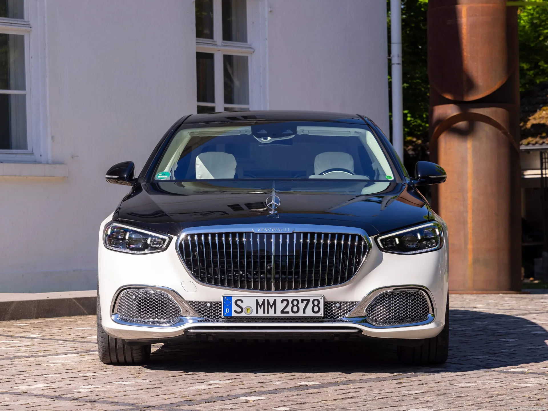 Mercedes-Benz S-Class Maybach (2021) - Front