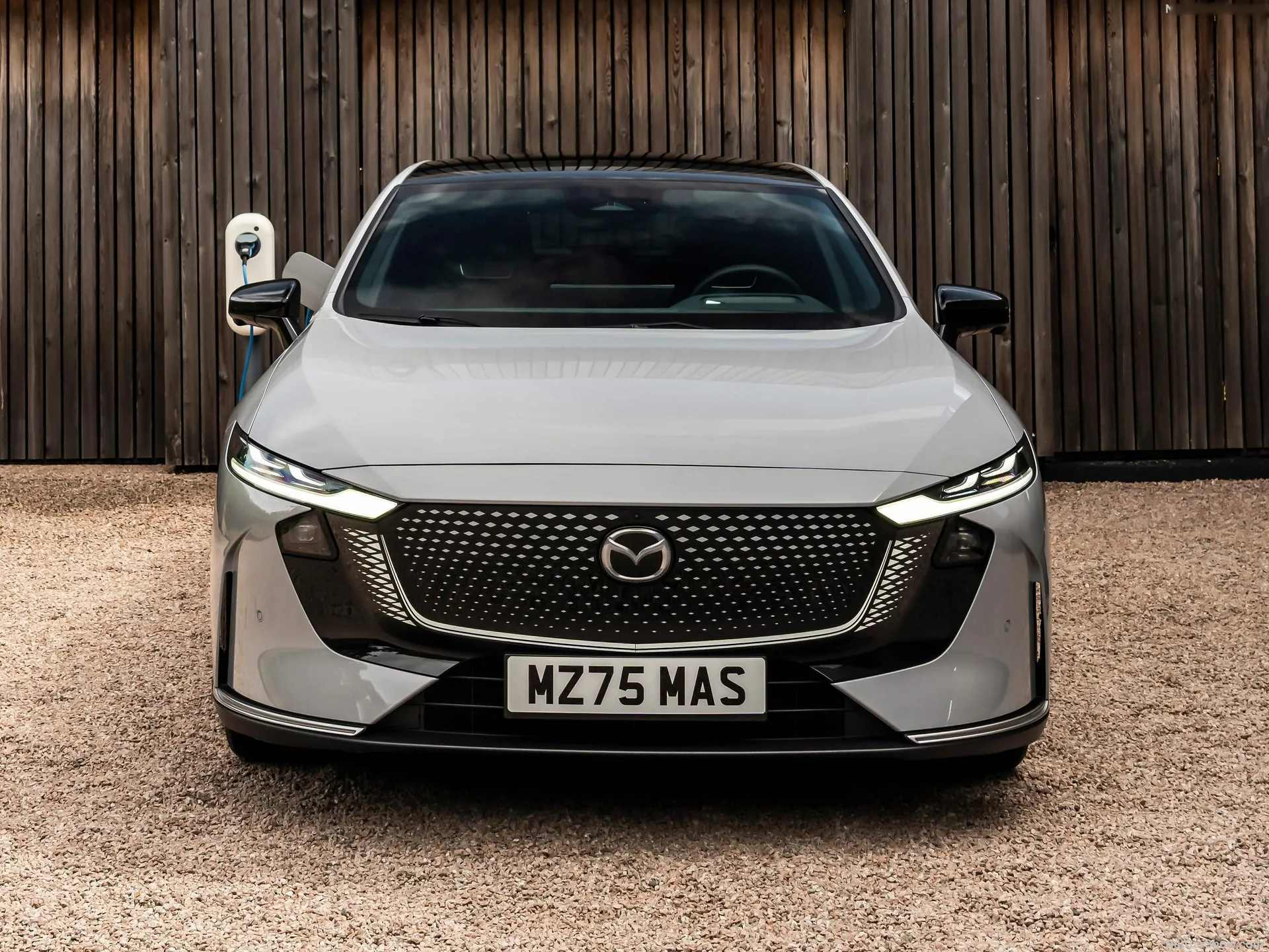 Mazda 6e [UK] (2026) – zepředu