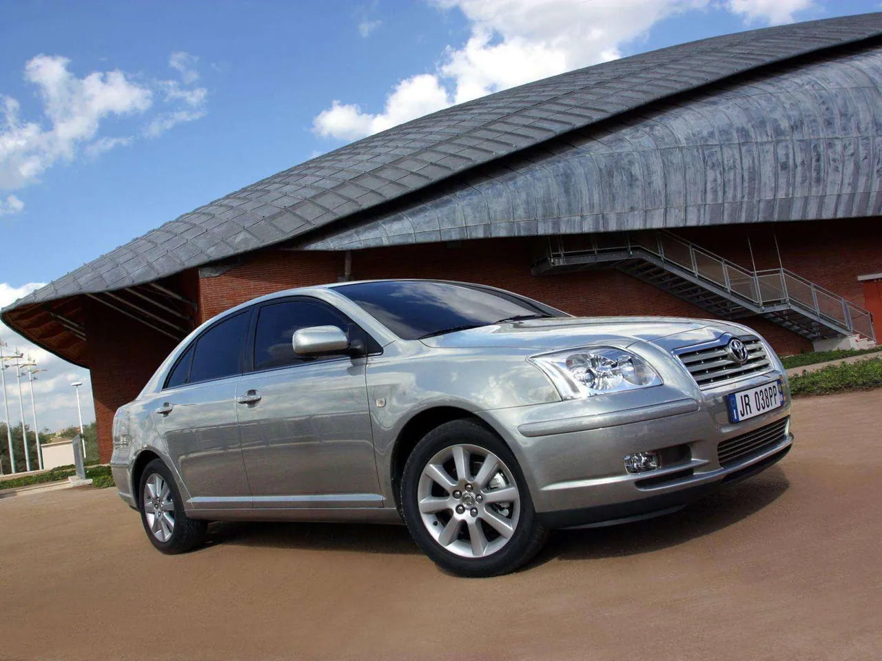 Toyota Avensis Liftback (2003)