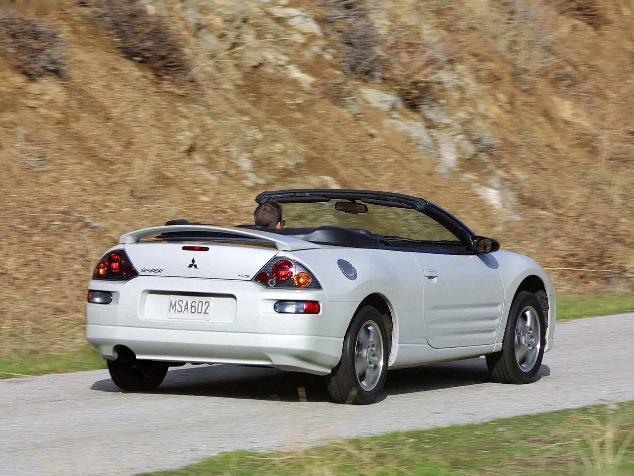 Mitsubishi Eclipse Spyder (2003) – zadní tříčtvrteční pohled