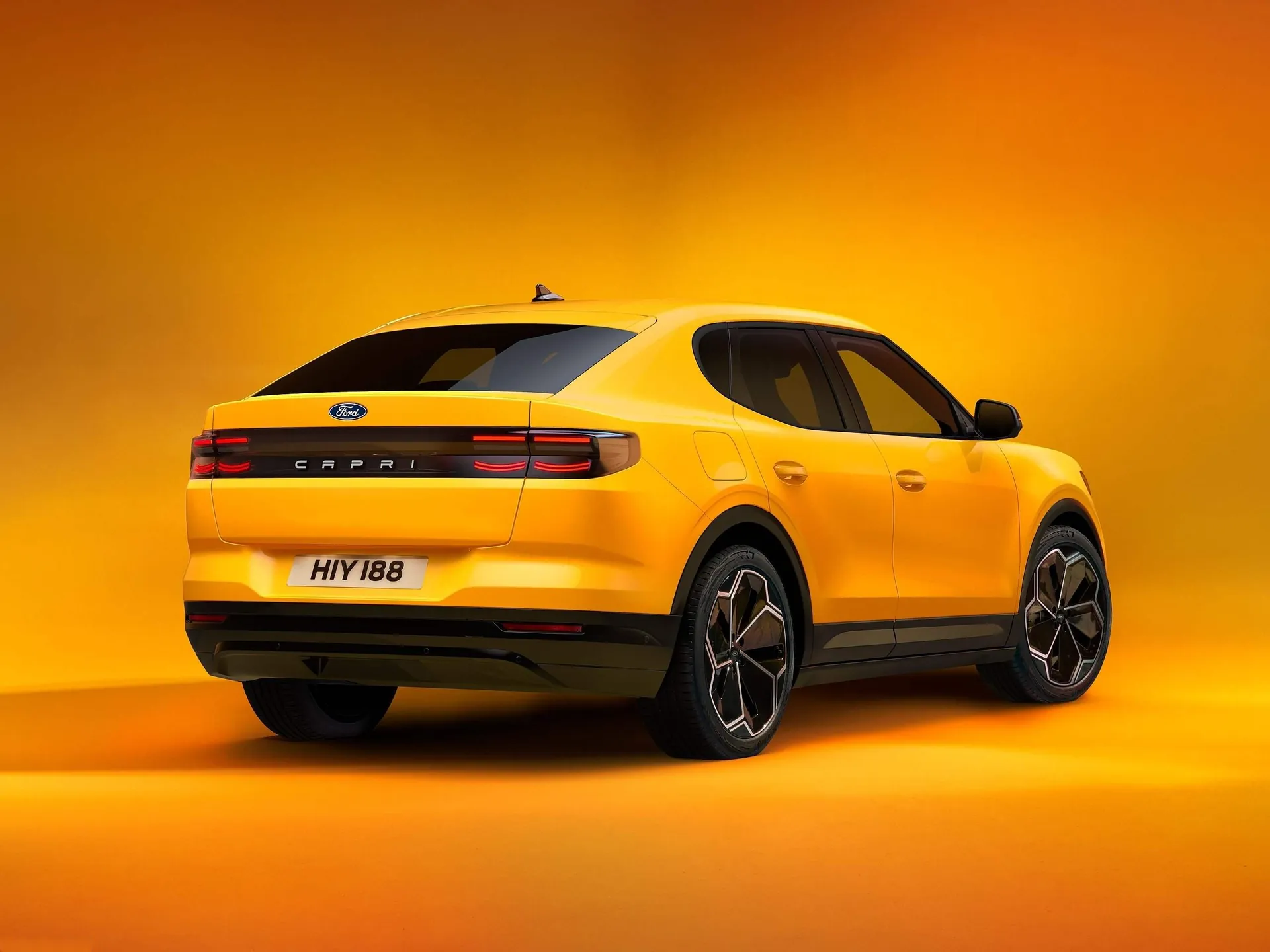 Ford Capri (2025) – zadní tříčtvrteční pohled