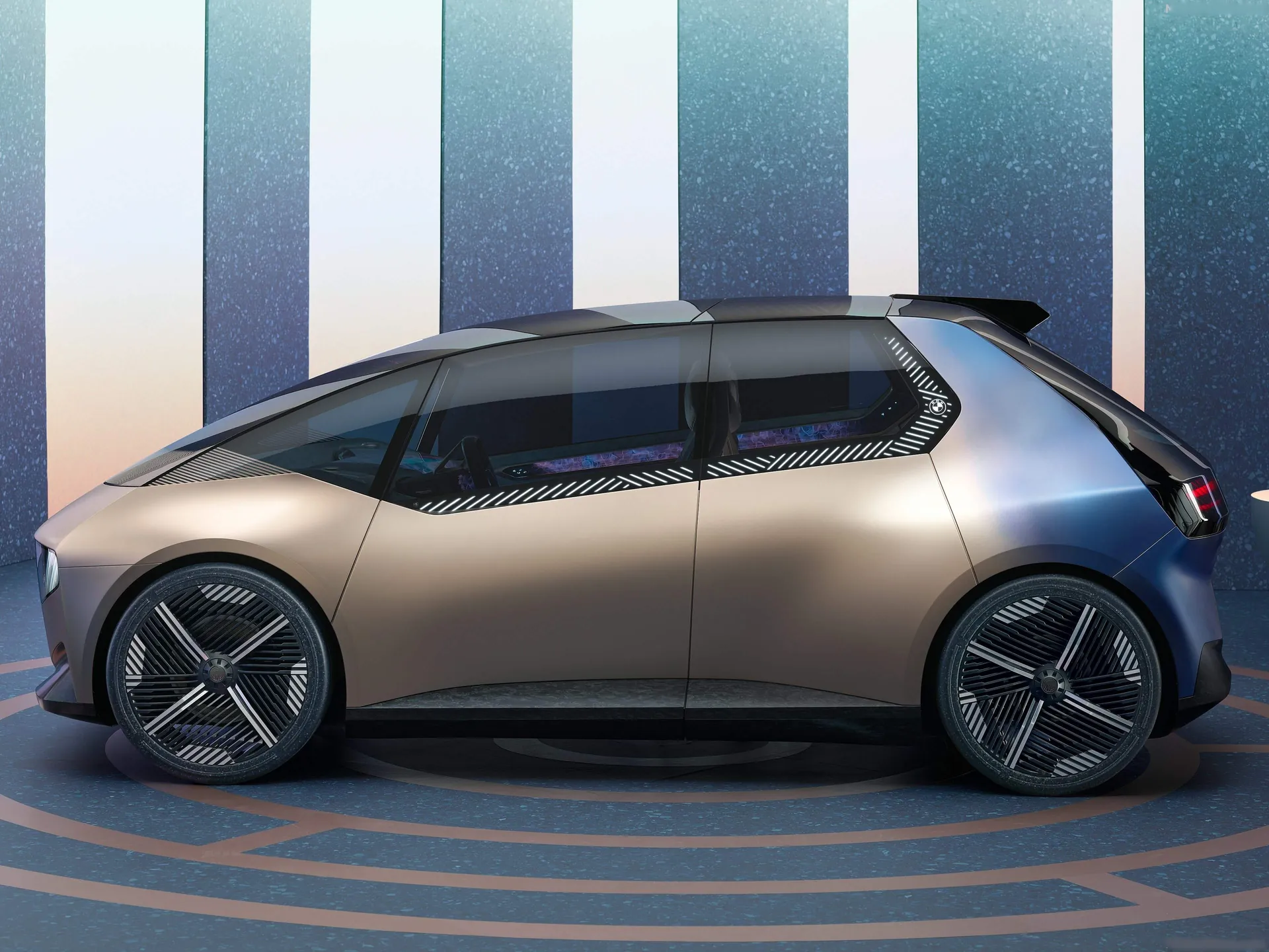 BMW i Vision Circular Concept (2021) – boční profil
