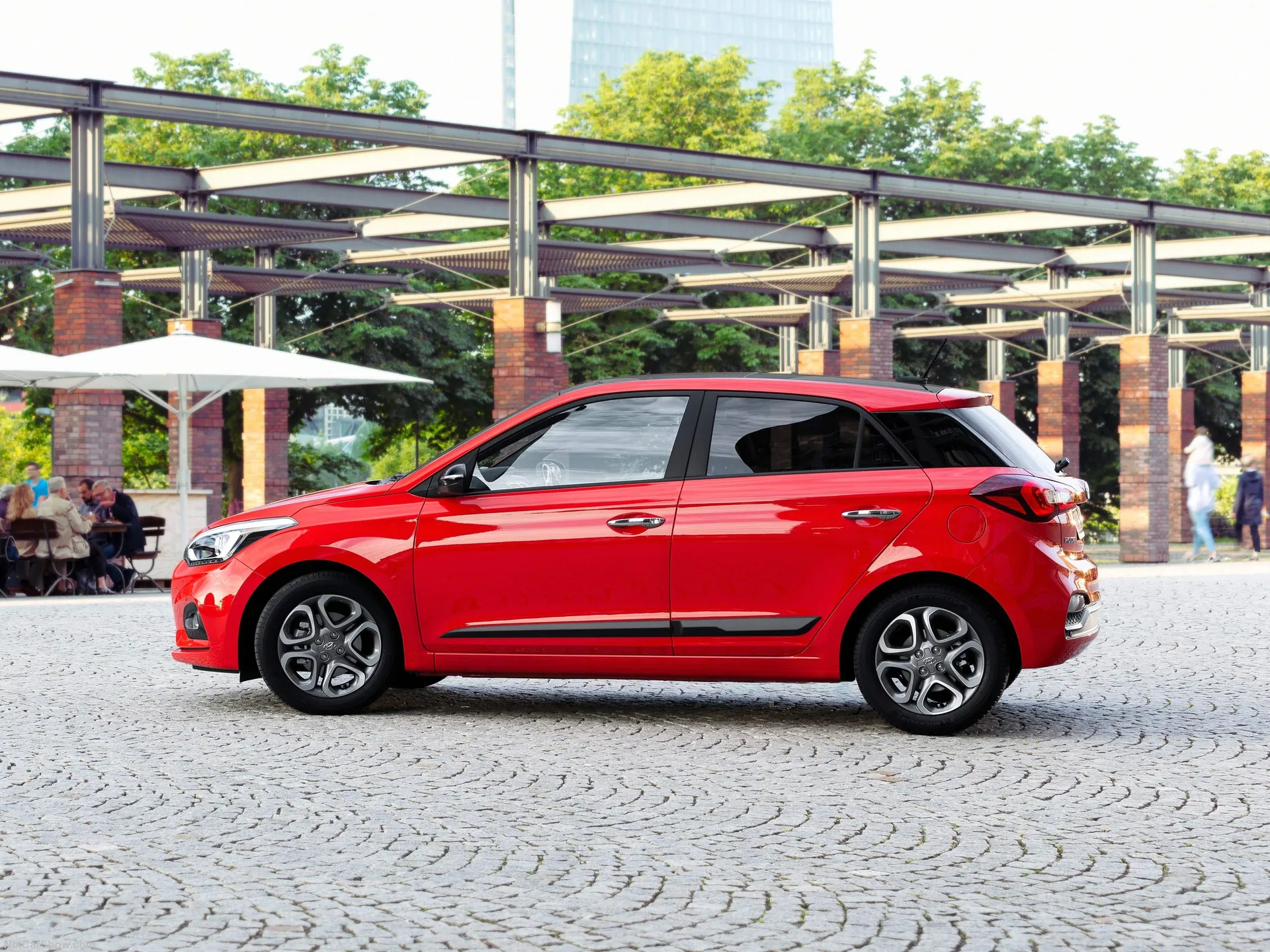 Hyundai i20 (2019) – boční profil