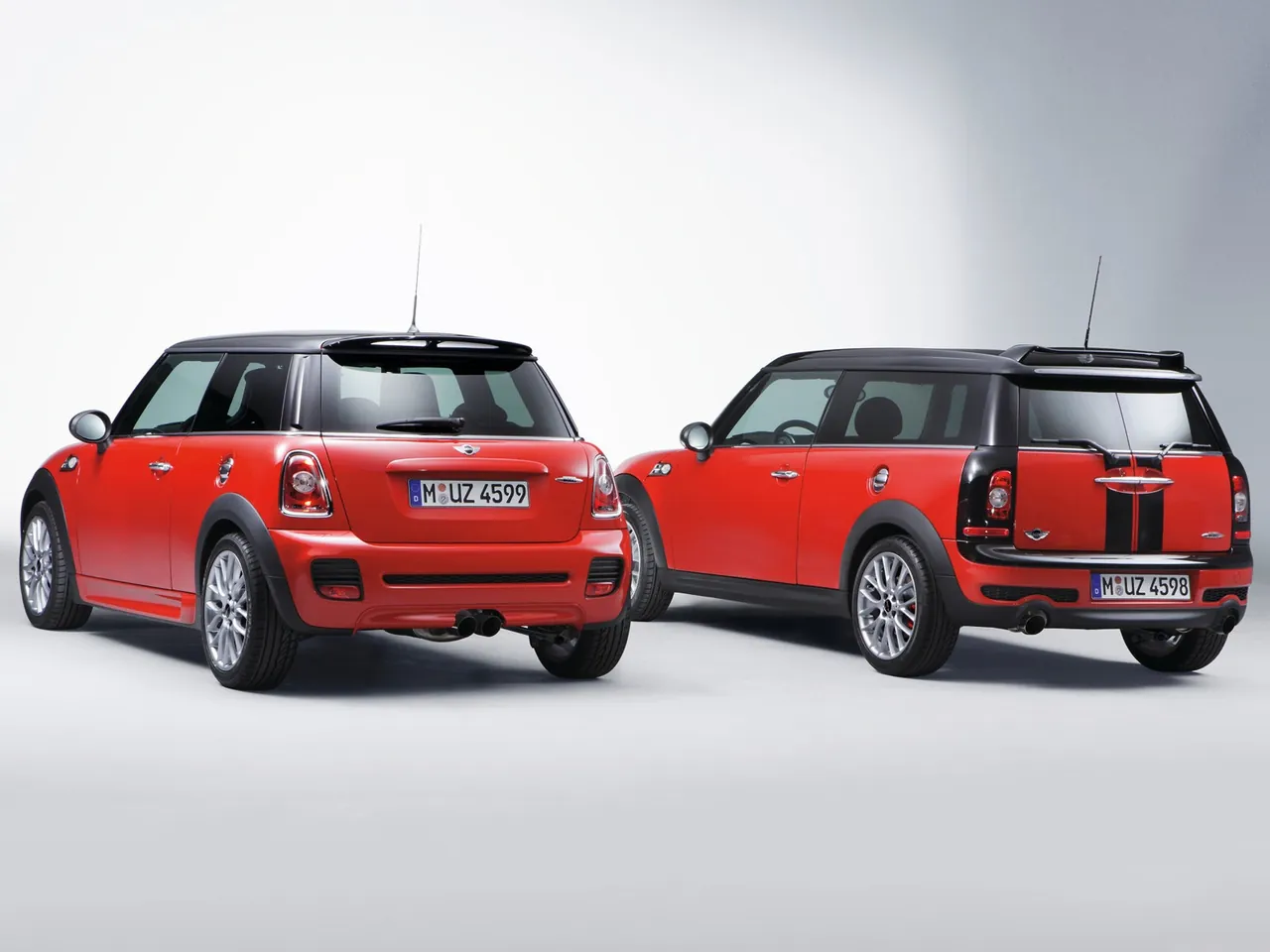 Mini Cooper John Cooper Works (2009) – zadní tříčtvrteční pohled