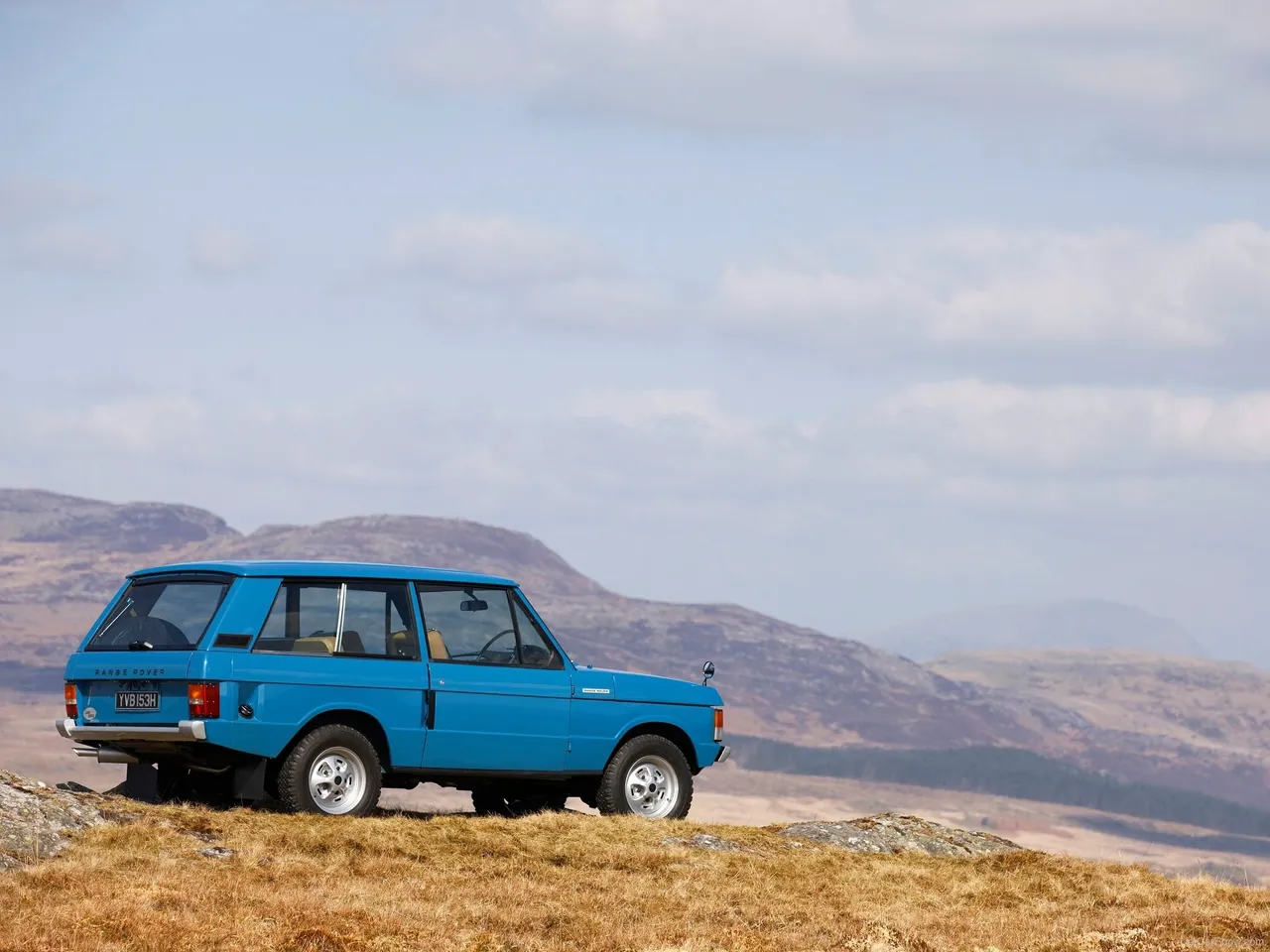 Land Rover Range Rover (1970) - Rear Three-Quarter