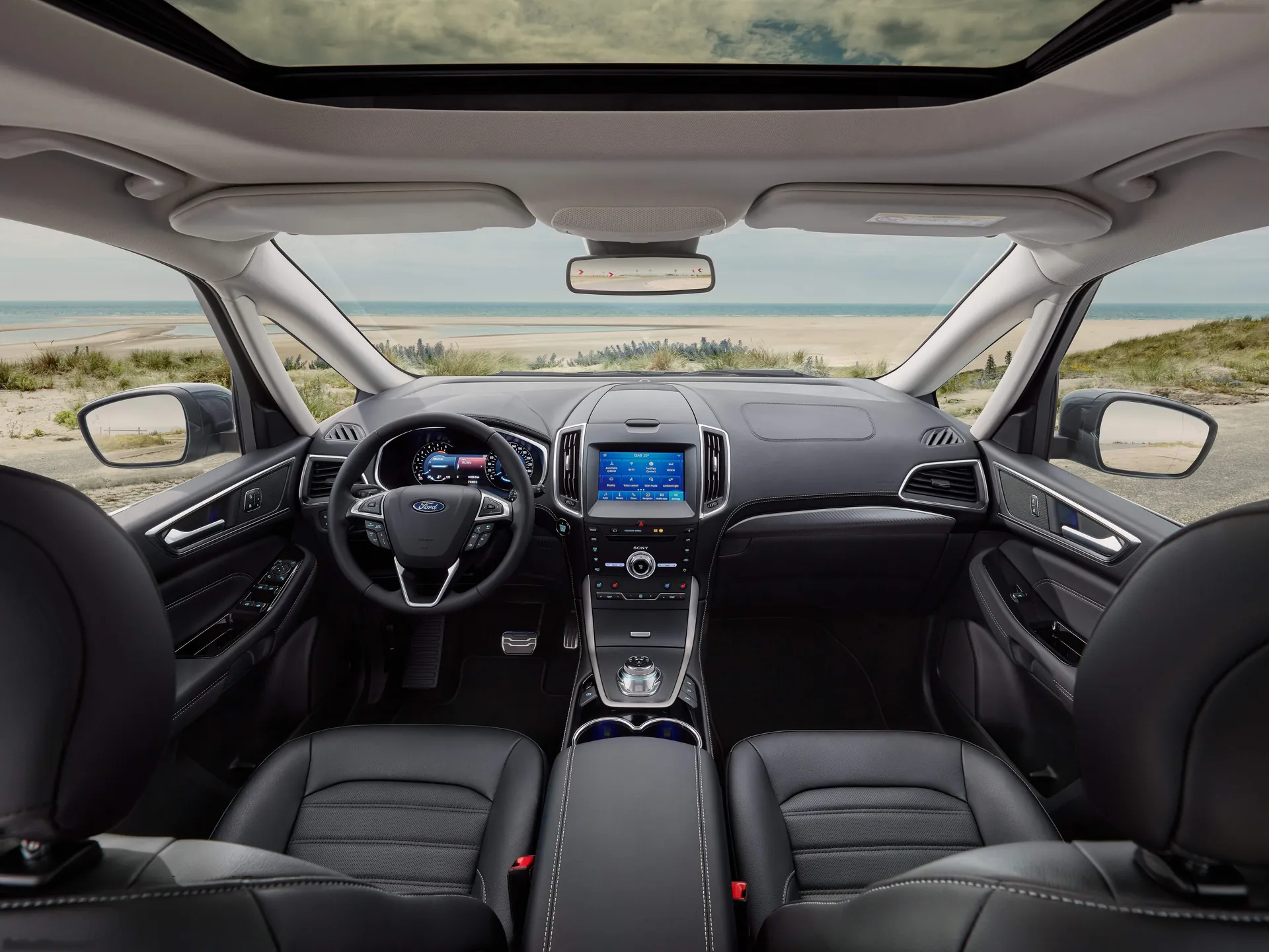 Ford Galaxy (2020) – interiér