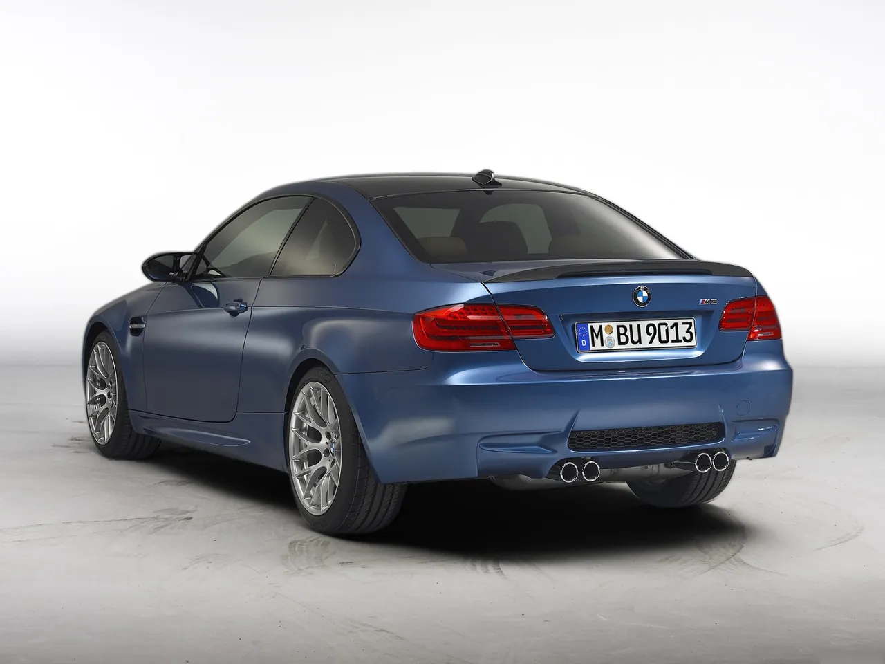 BMW M3 (2010) – zadní tříčtvrteční pohled