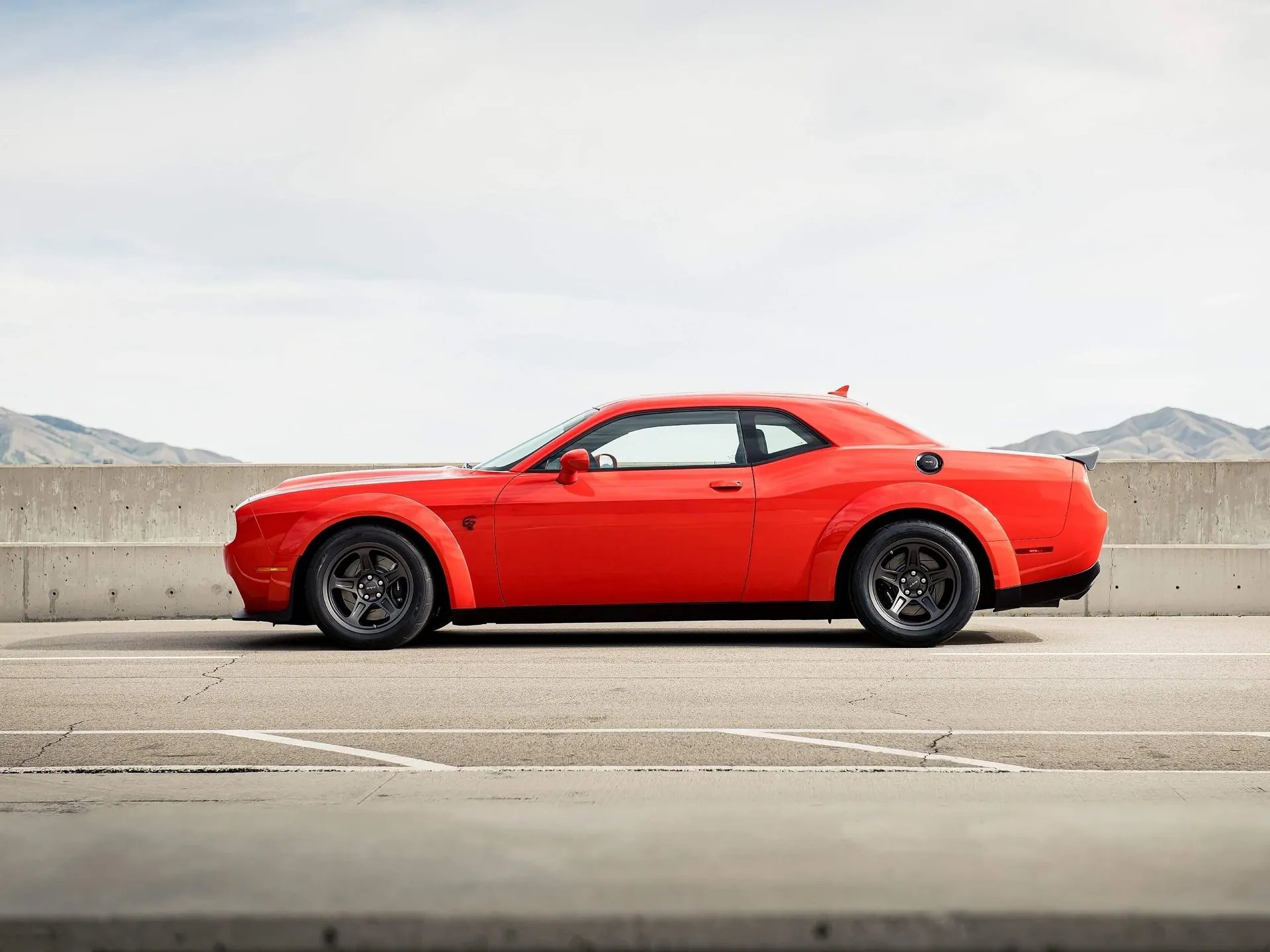 Dodge Challenger SRT Super Stock (2020) – boční profil