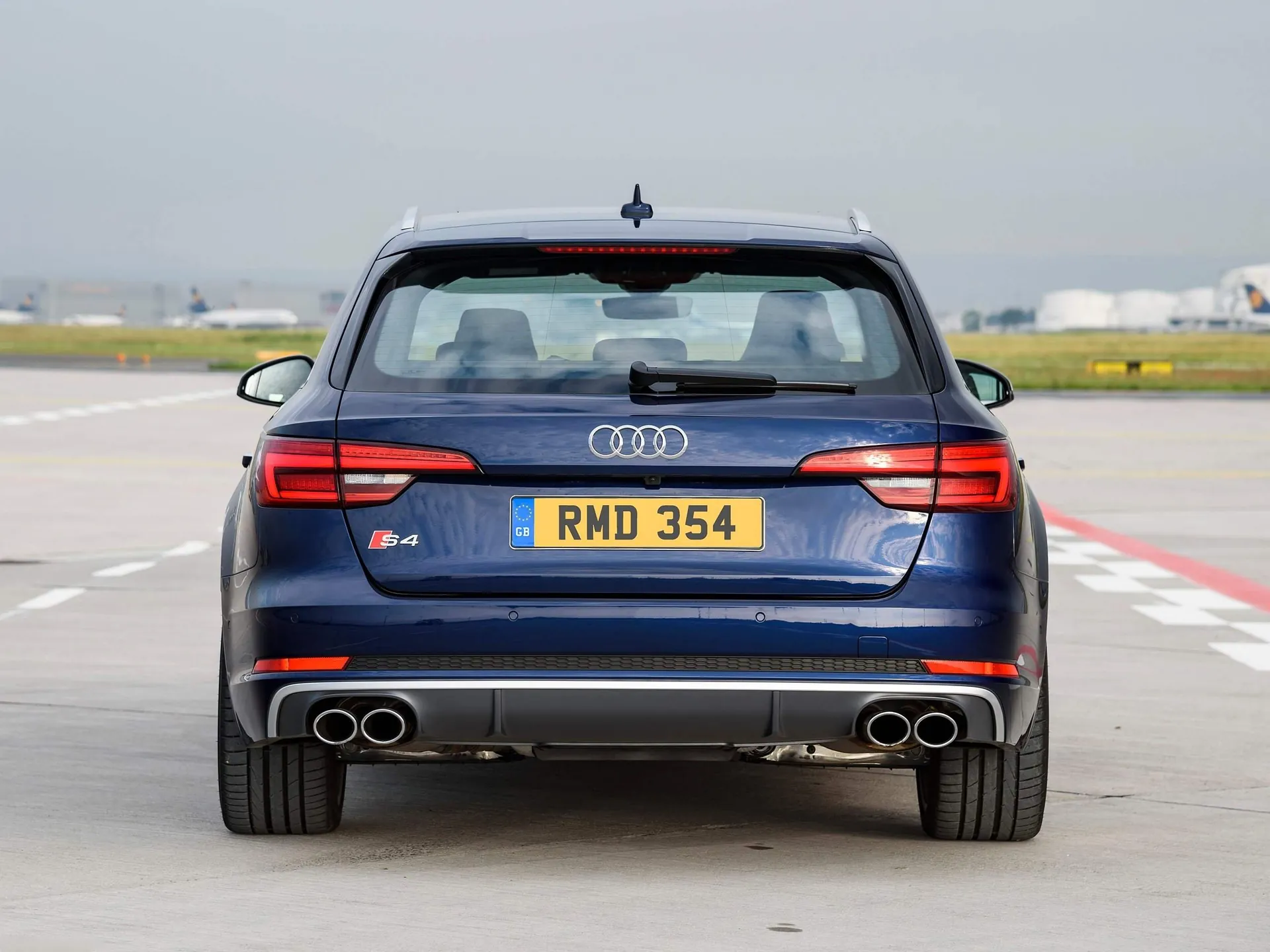 Audi S4 Avant (2017) – zezadu