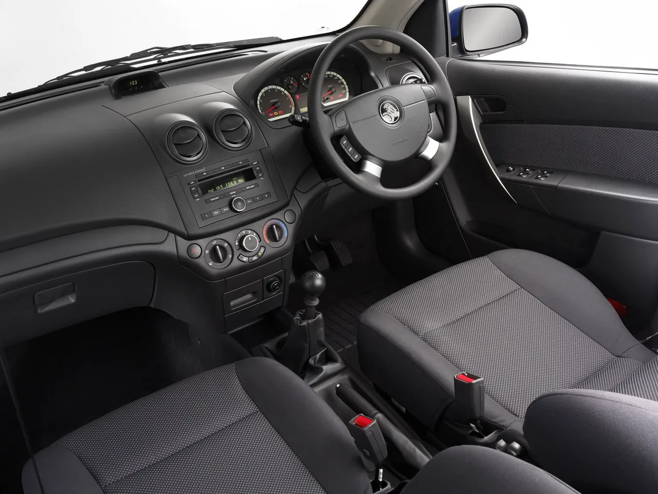 Holden TK Barina Sedan (2006) – interiér