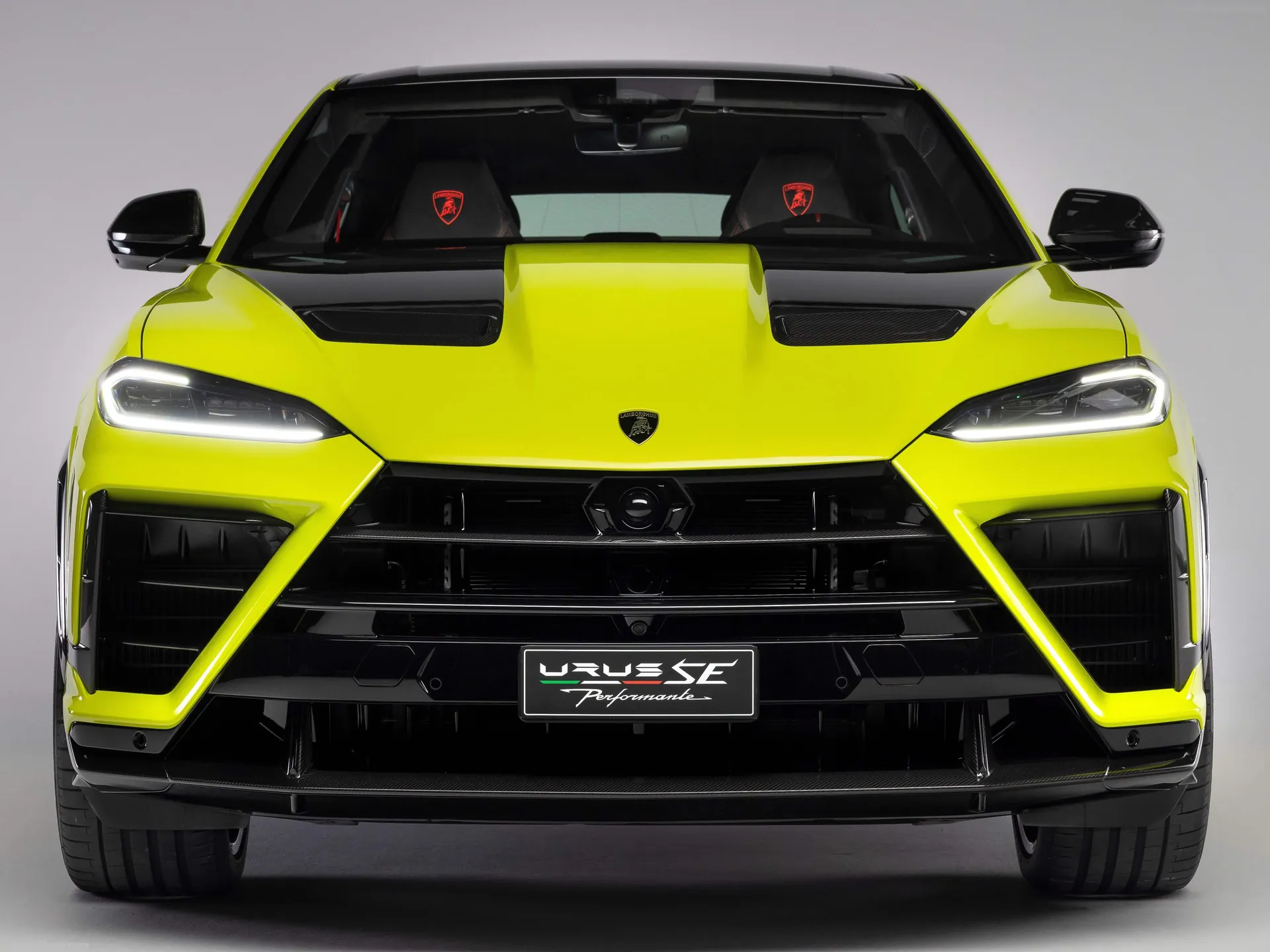 Lamborghini Urus SE Performante (2027) – zepředu